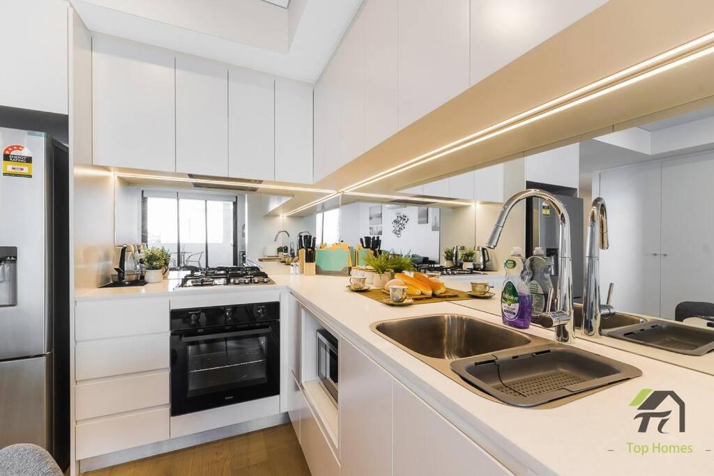 Vivid Condo 1B1B in Bankstown