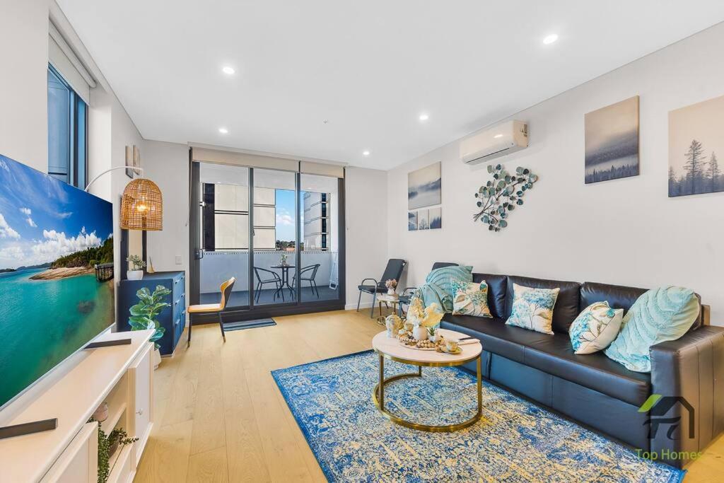 Vivid Condo 1B1B in Bankstown