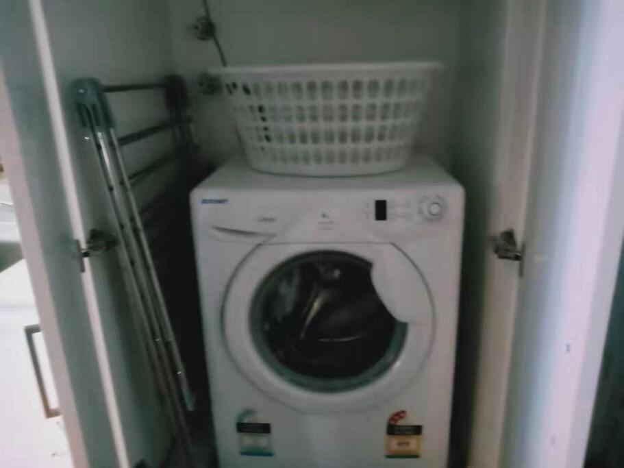 L39 1Min to SouthernCross,free Gym, Pool, sunna,Tram ,Sauna