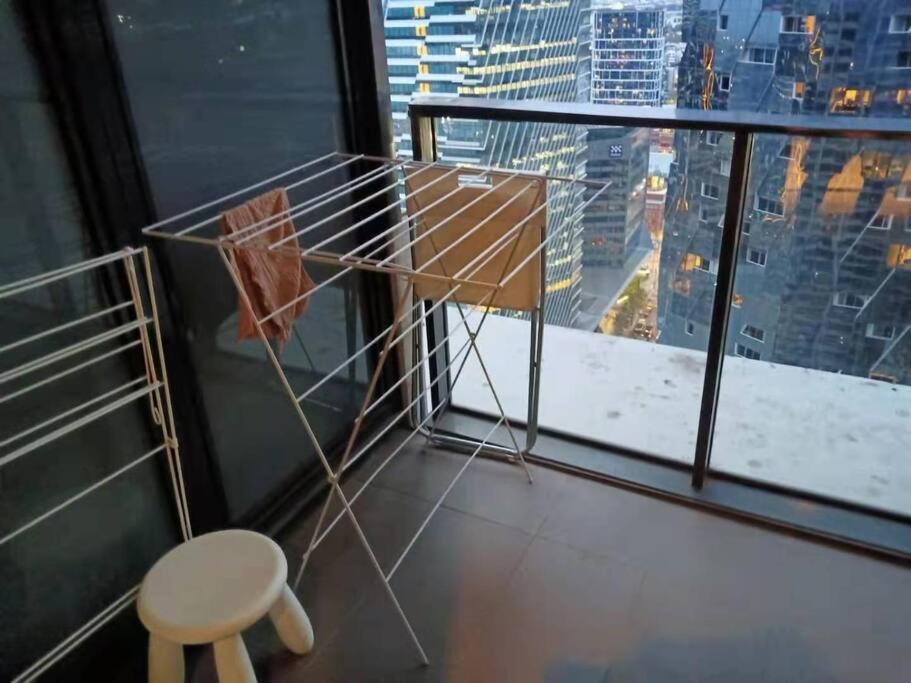 L39 1Min to SouthernCross,free Gym, Pool, sunna,Tram ,Sauna