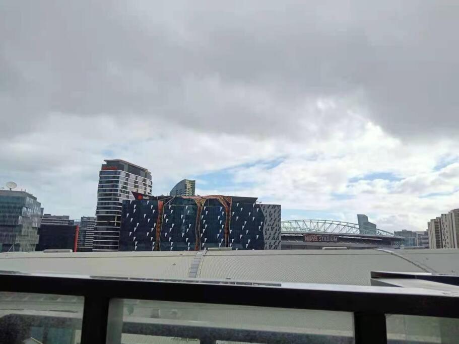 L39 1Min to SouthernCross,free Gym, Pool, sunna,Tram ,Sauna