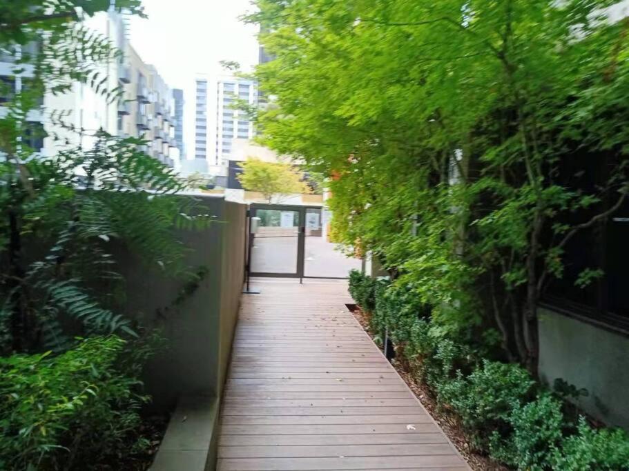 L39 1Min to SouthernCross,free Gym, Pool, sunna,Tram ,Sauna