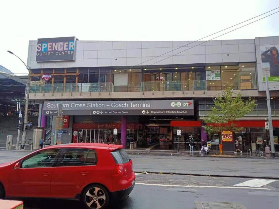 L39 1Min to SouthernCross,free Gym, Pool, sunna,Tram ,Sauna