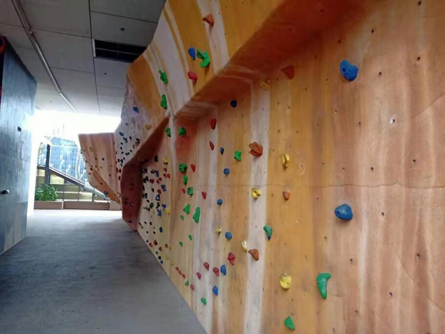 L39 1Min to SouthernCross,free Gym, Pool, sunna,Tram ,Sauna
