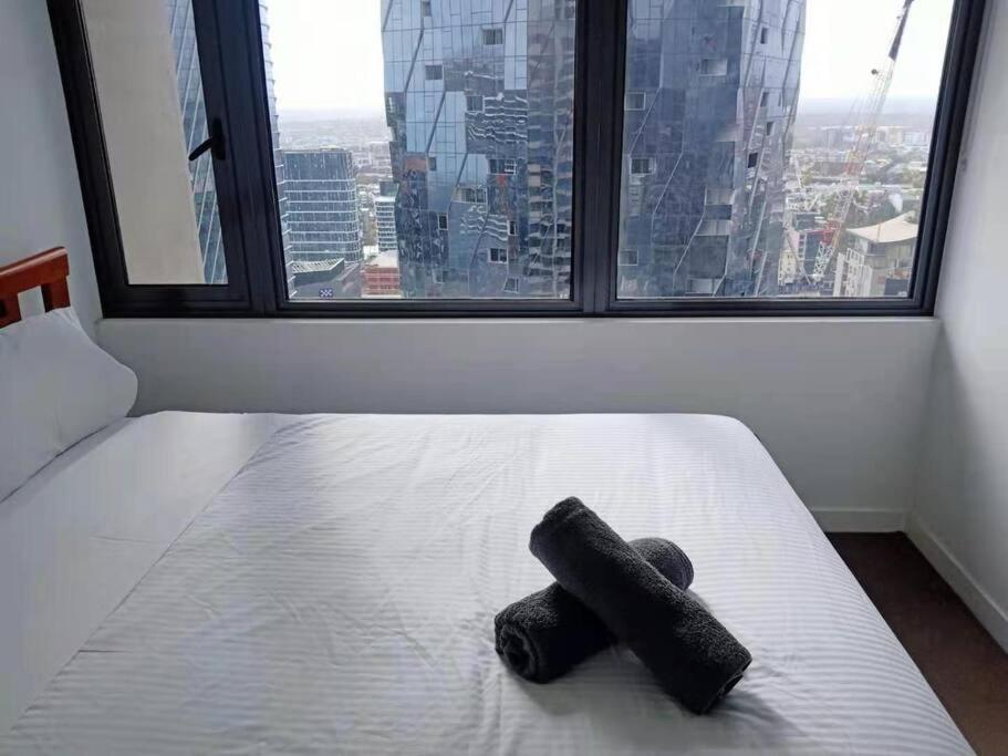 L39 1Min to SouthernCross,free Gym, Pool, sunna,Tram ,Sauna