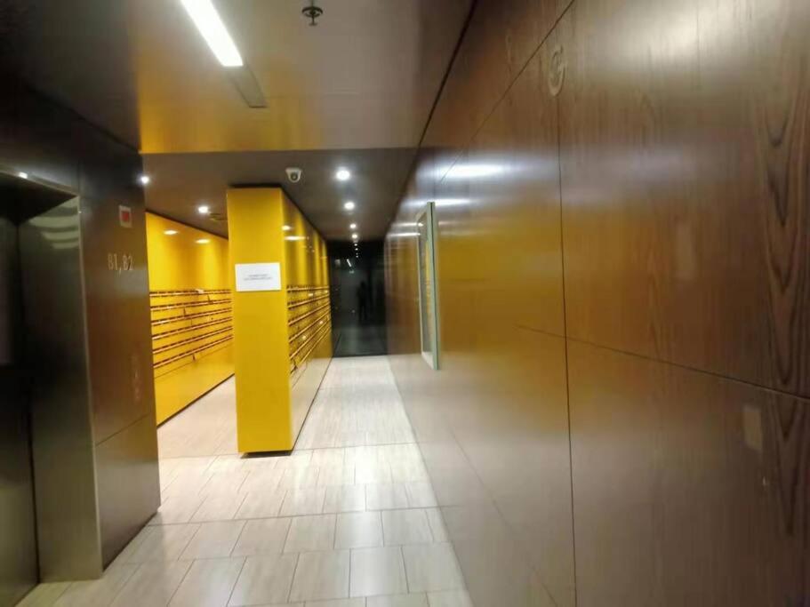 L39 1Min to SouthernCross,free Gym, Pool, sunna,Tram ,Sauna