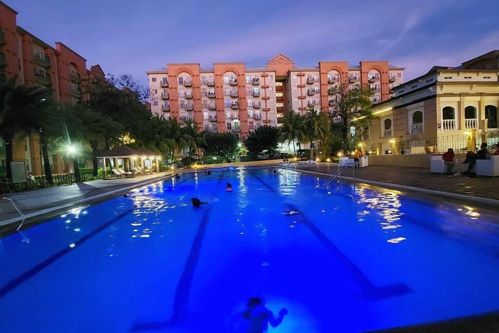 Chateau Elysee A22 near bar resto mall Airport view 5