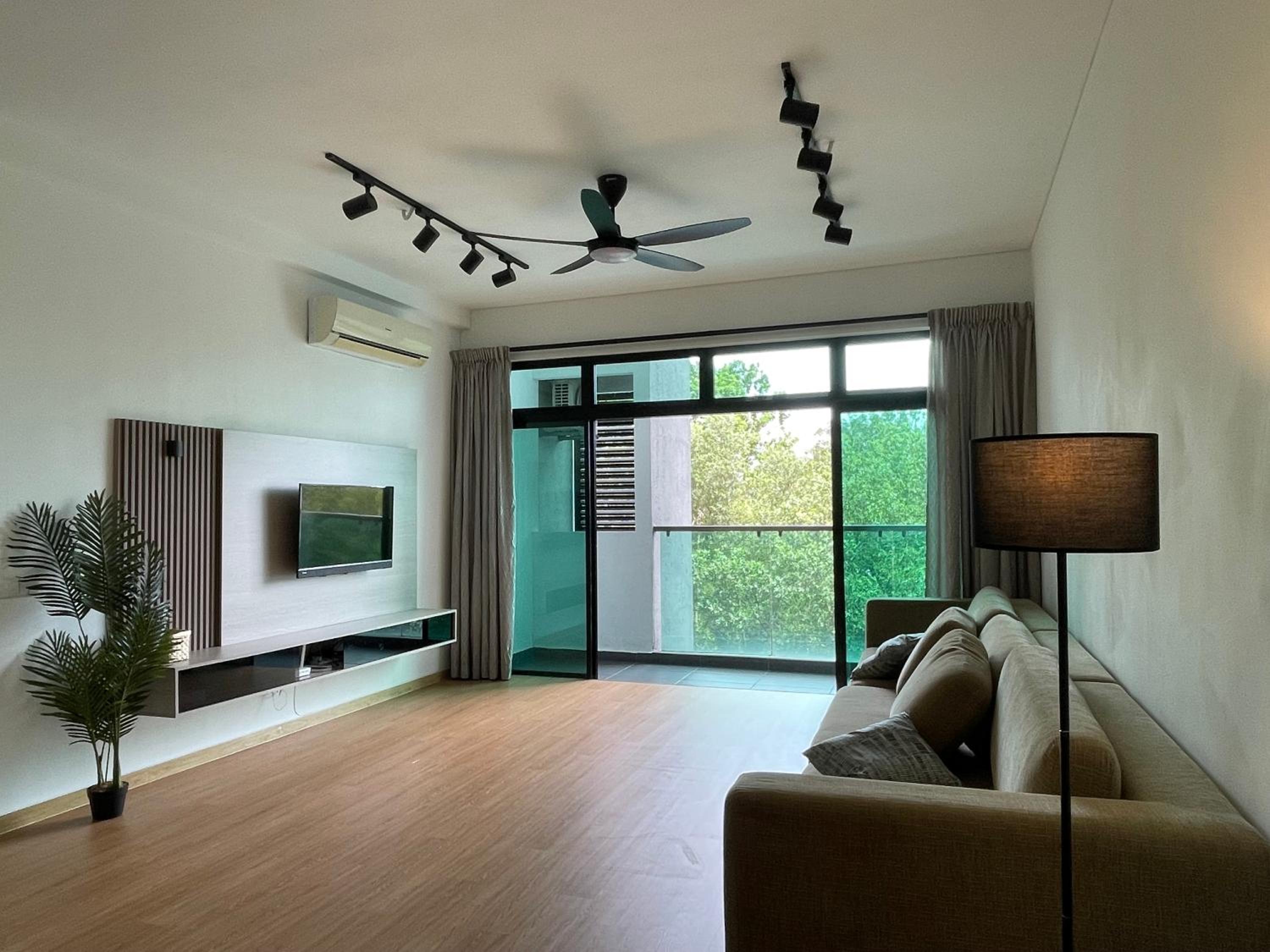 1min to BukitIndah AEON Skyloft 3BR Muji PoolView