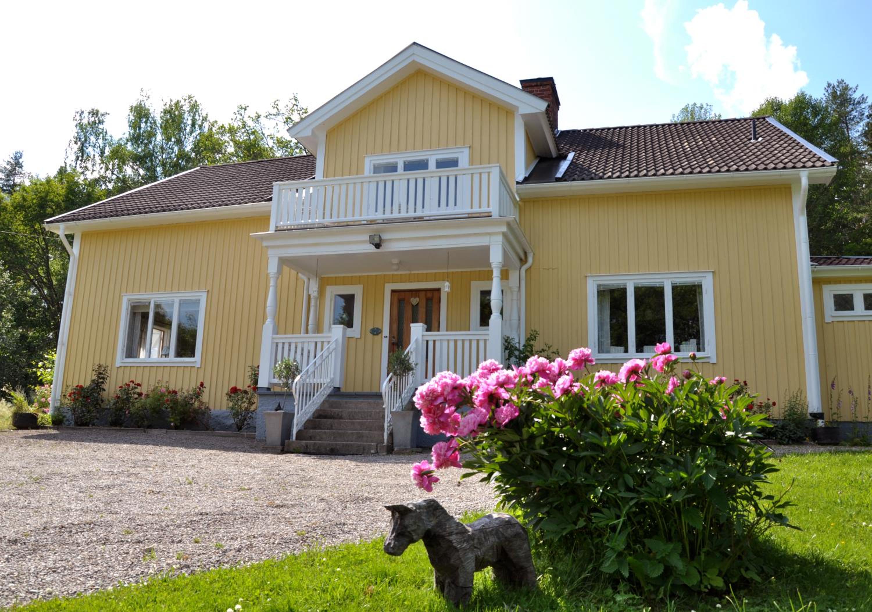 Eden's Garden Cottages