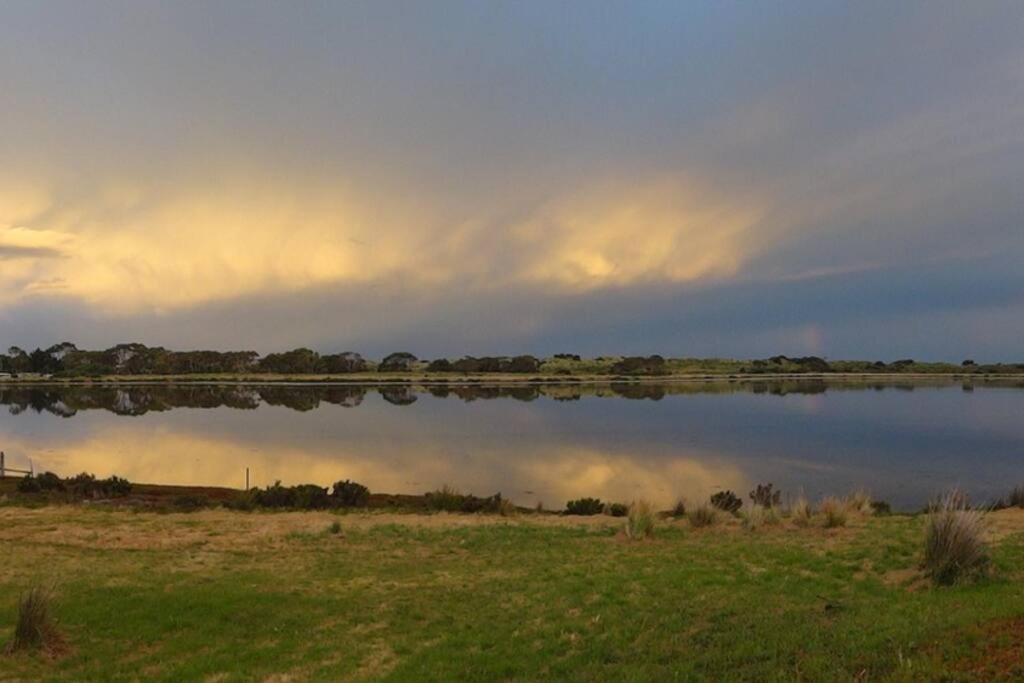 Waterside living: the Tide House, Tasman Peninsula