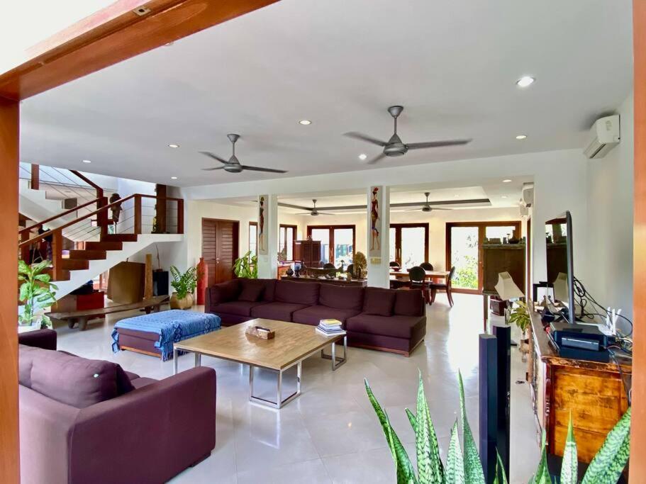 Tranquil 4BR Villa Tanah Lot view 3