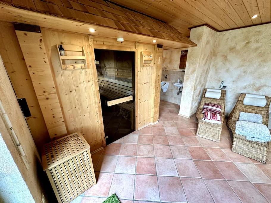 Apartment Joelle mit Sauna, Schwimmteich und Gym