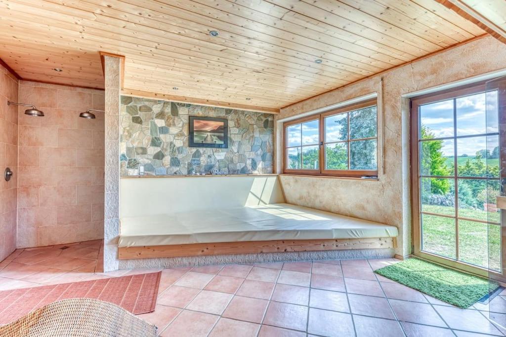 Apartment Joelle mit Sauna, Schwimmteich und Gym