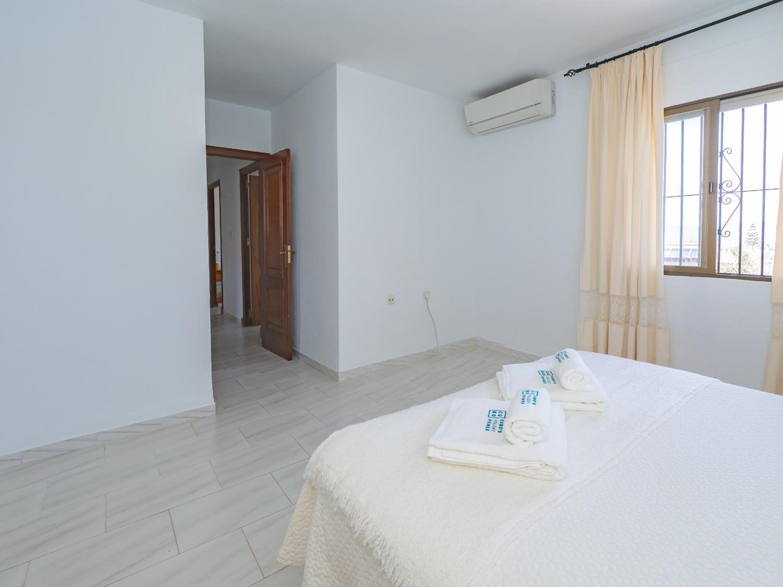 Cubo's Pink Townhouse Los Manantiales