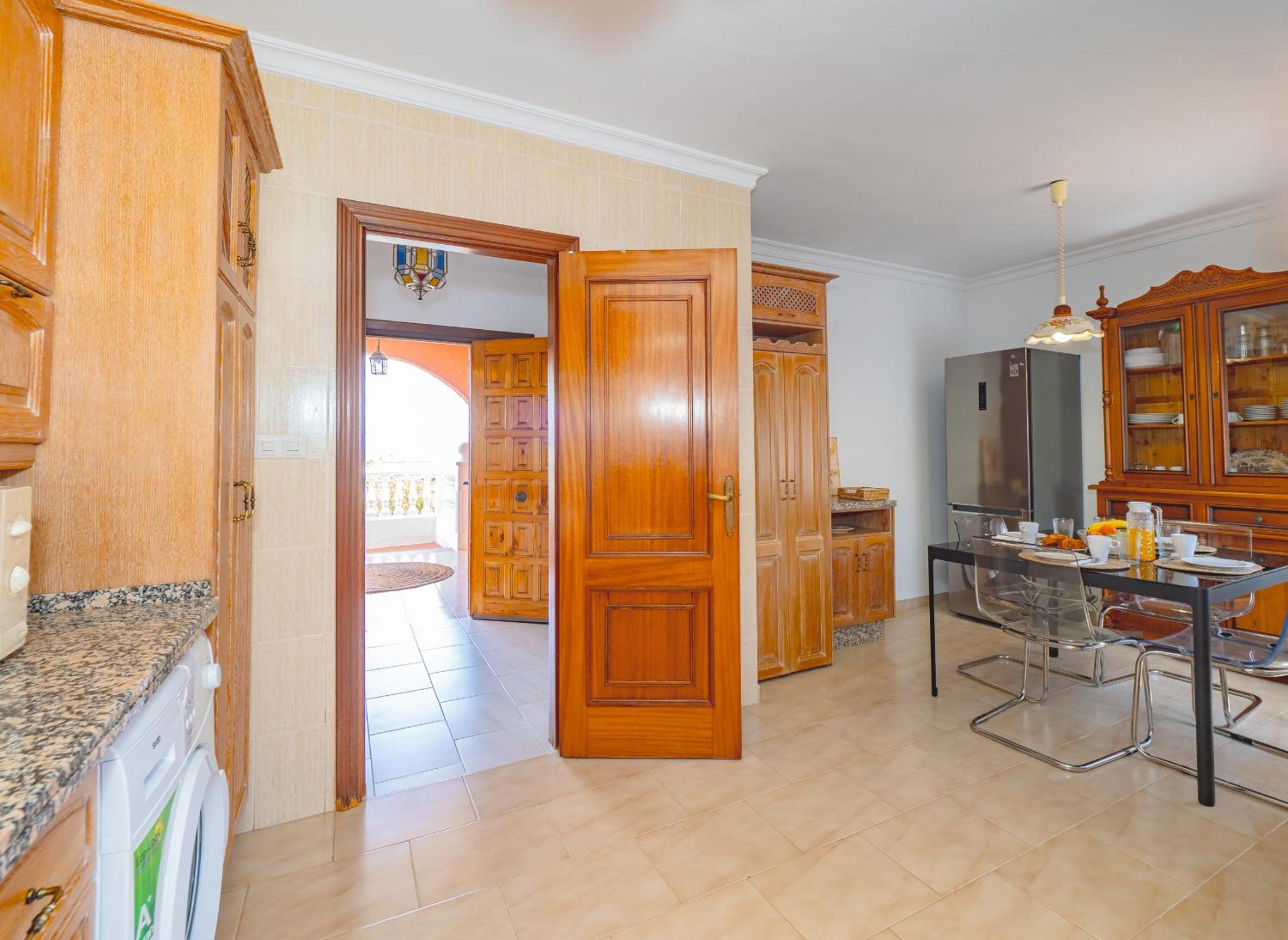 Cubo's Pink Townhouse Los Manantiales
