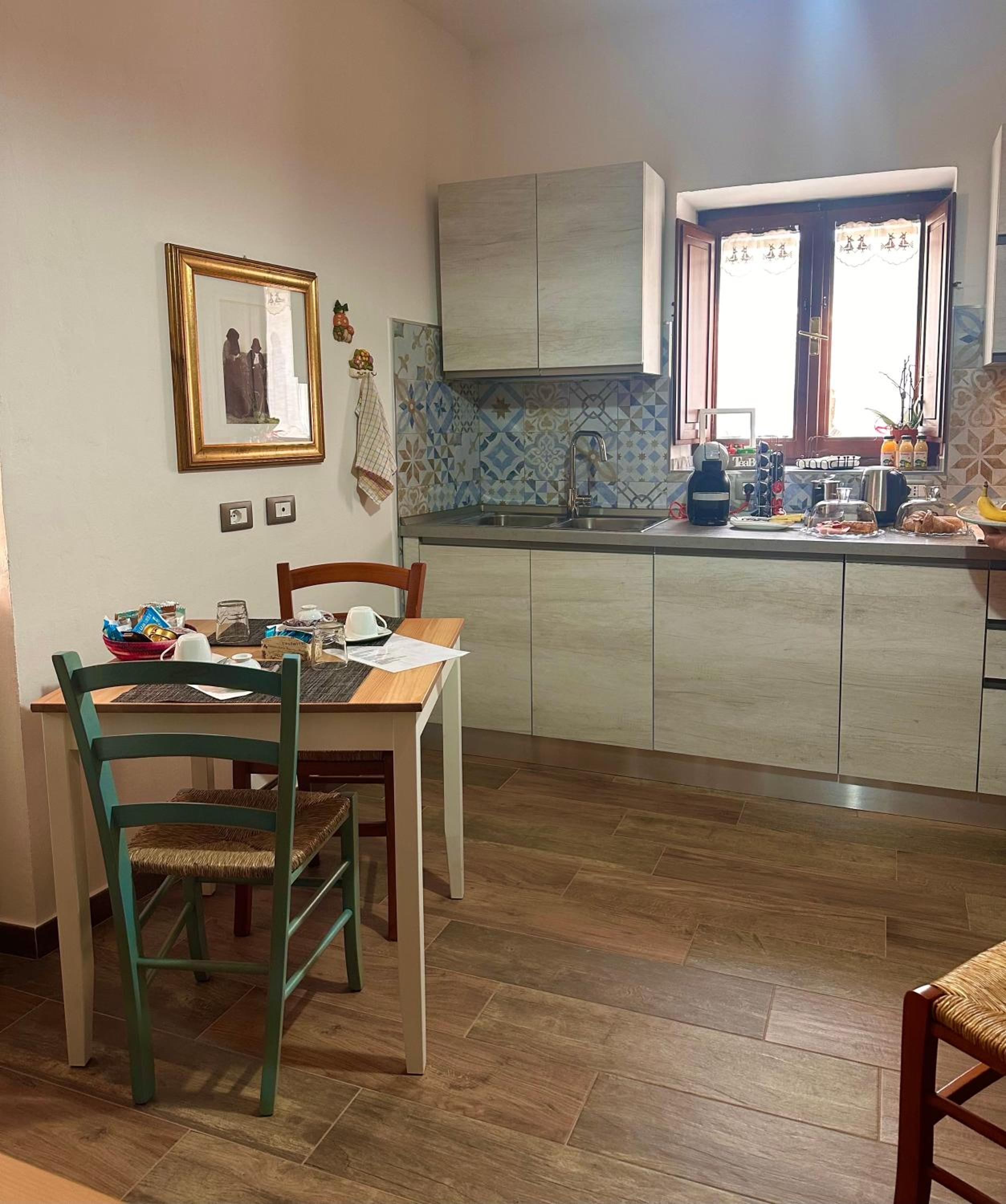 Borgo dei Centenari en Orgosolo — kitchen