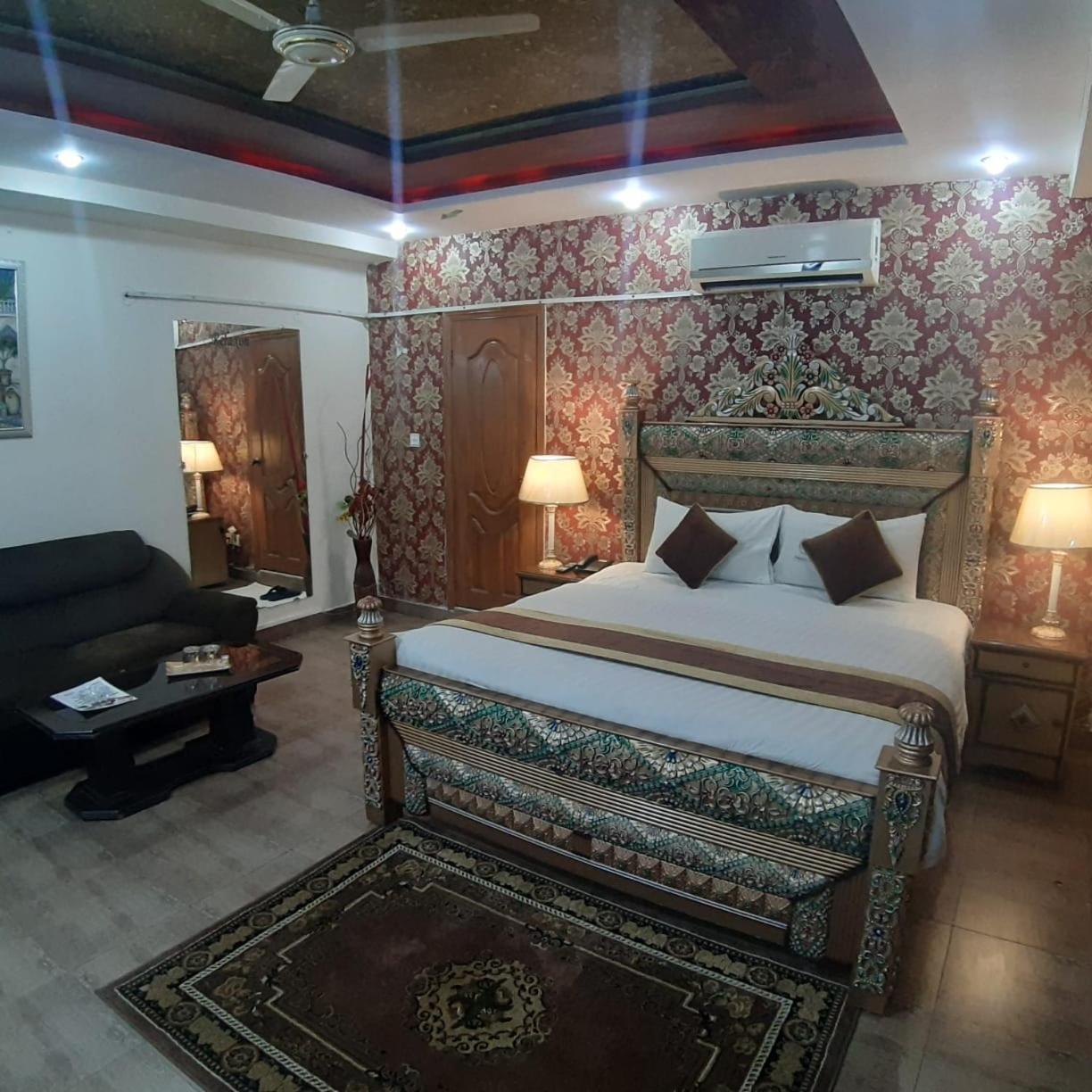 hotel room