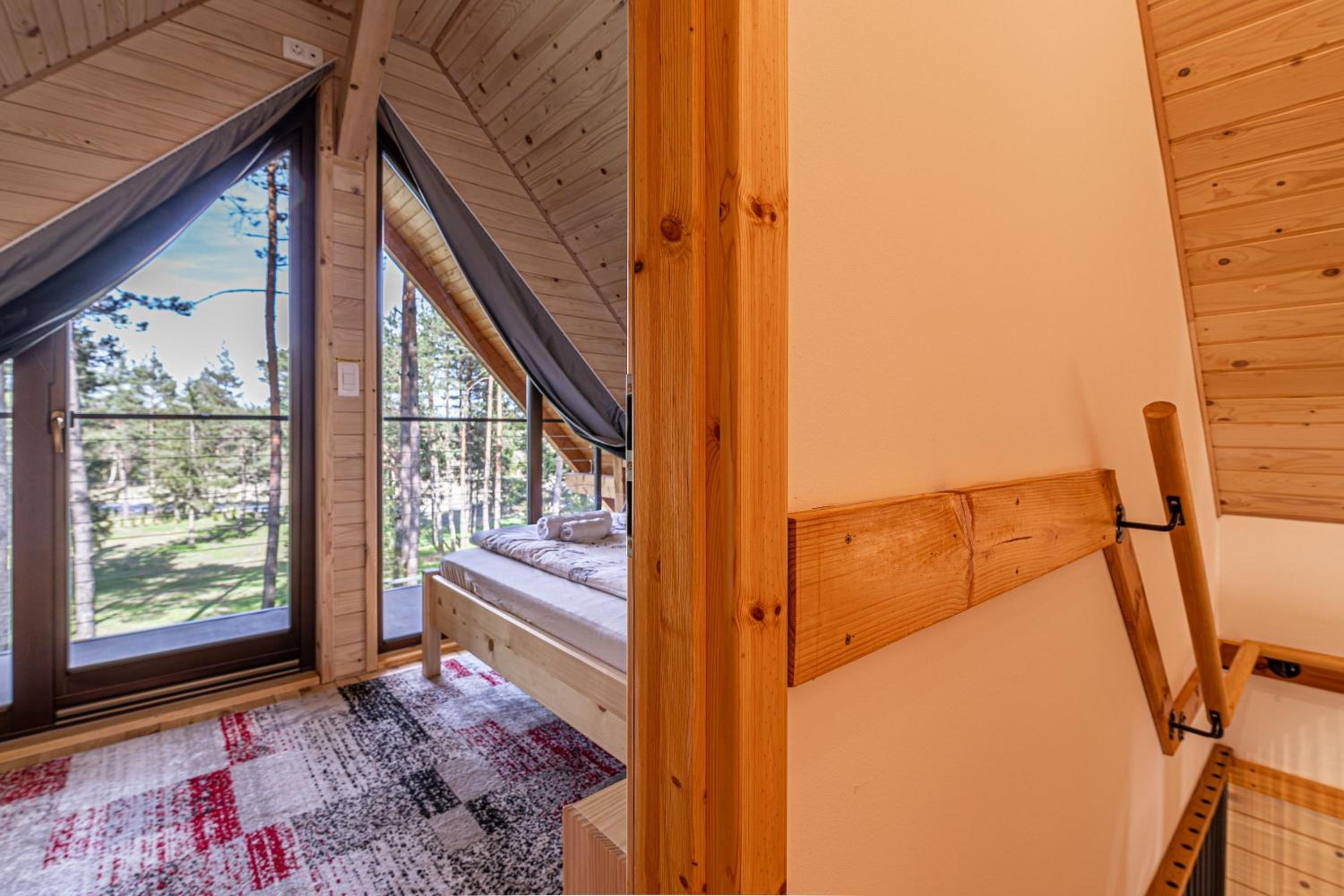 Forest Princess Chalet - Happy Rentals