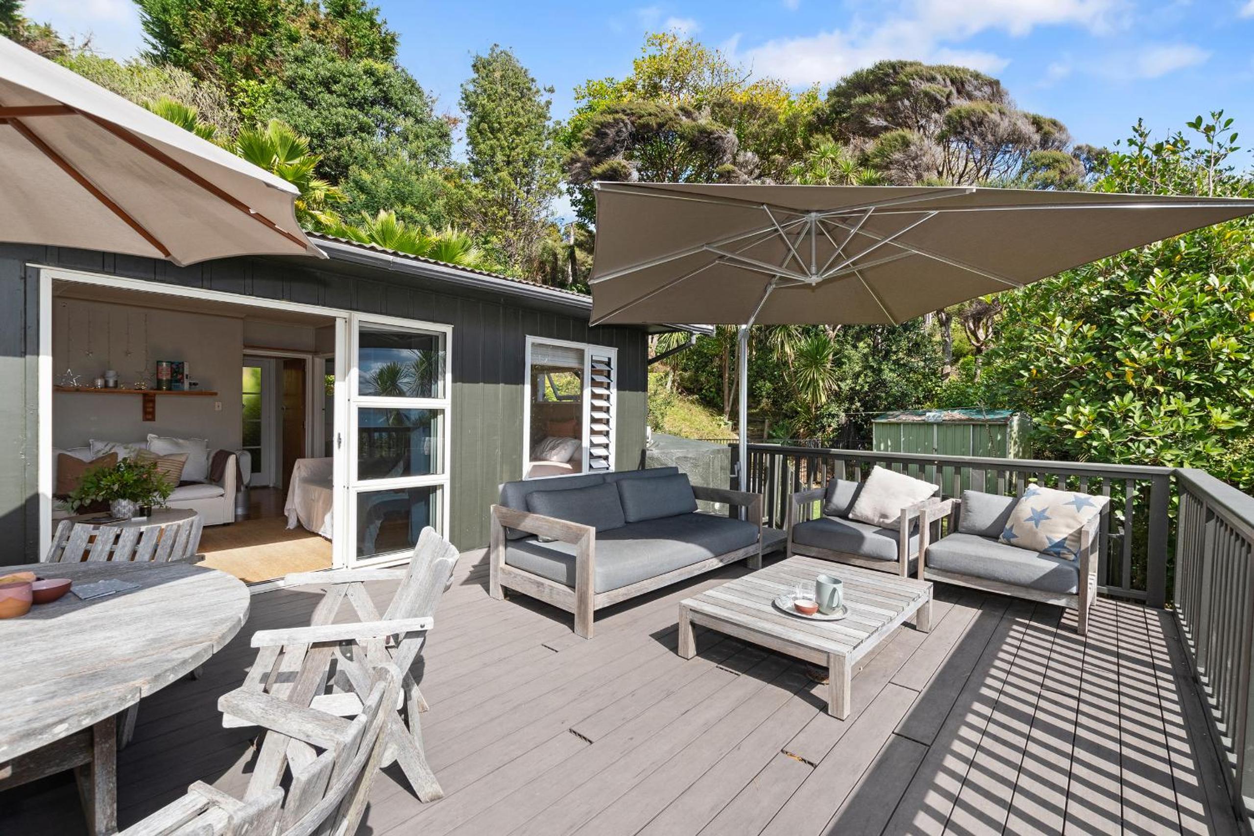 Kereru Cottage - Matapouri Holiday Home