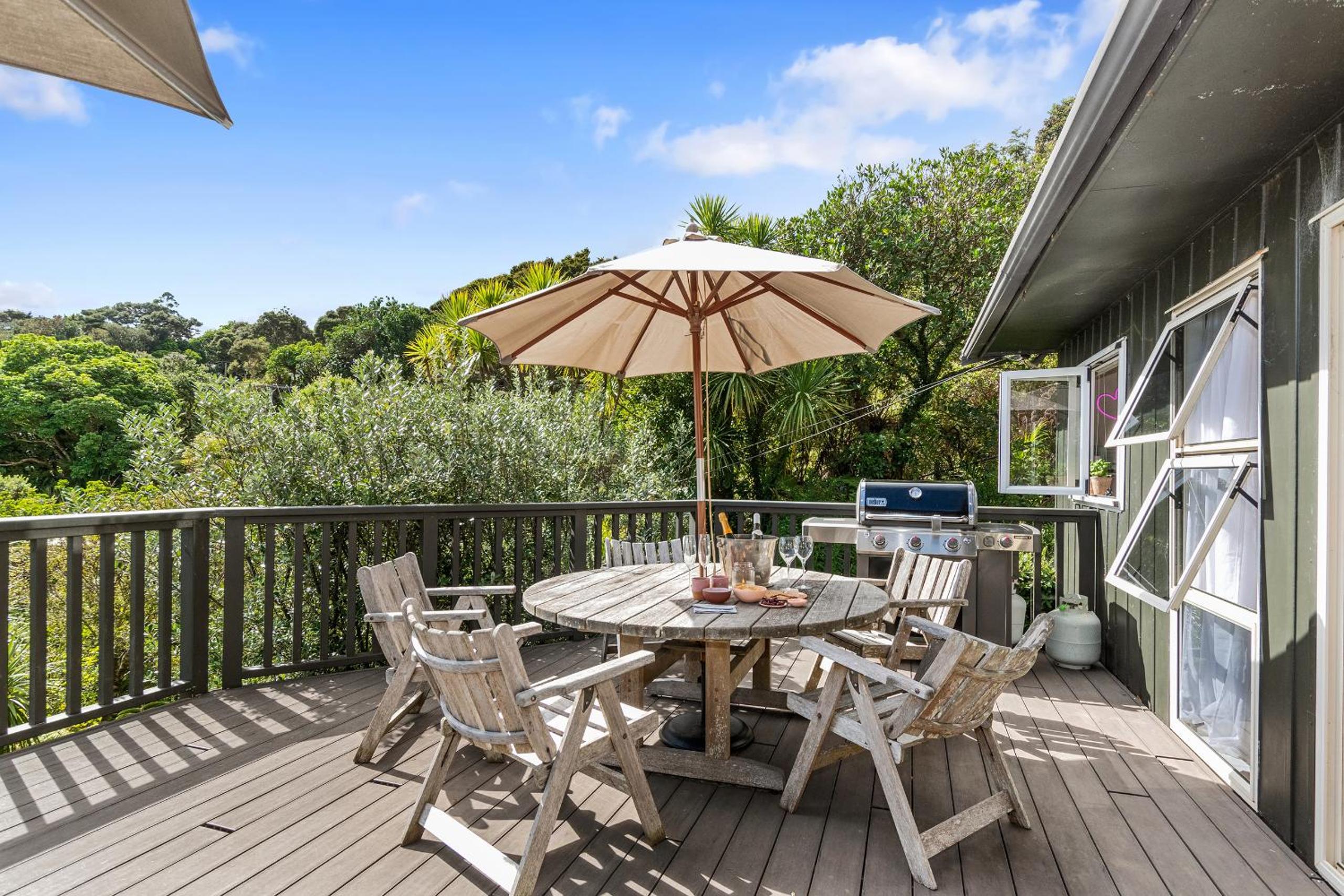 Kereru Cottage - Matapouri Holiday Home