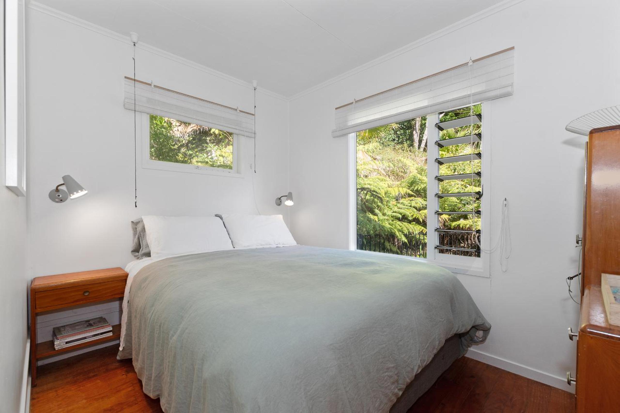 Kereru Cottage - Matapouri Holiday Home
