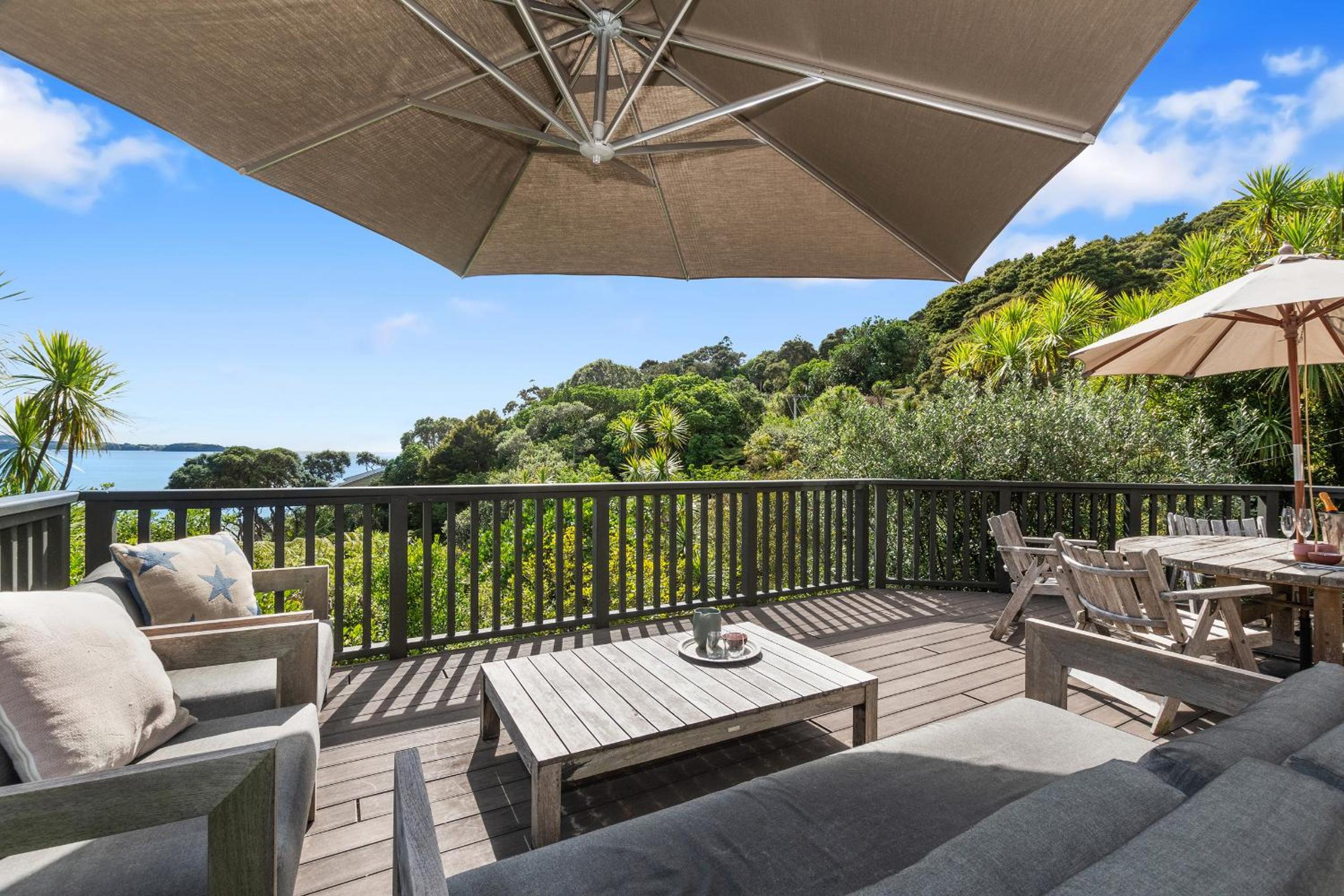 Kereru Cottage - Matapouri Holiday Home