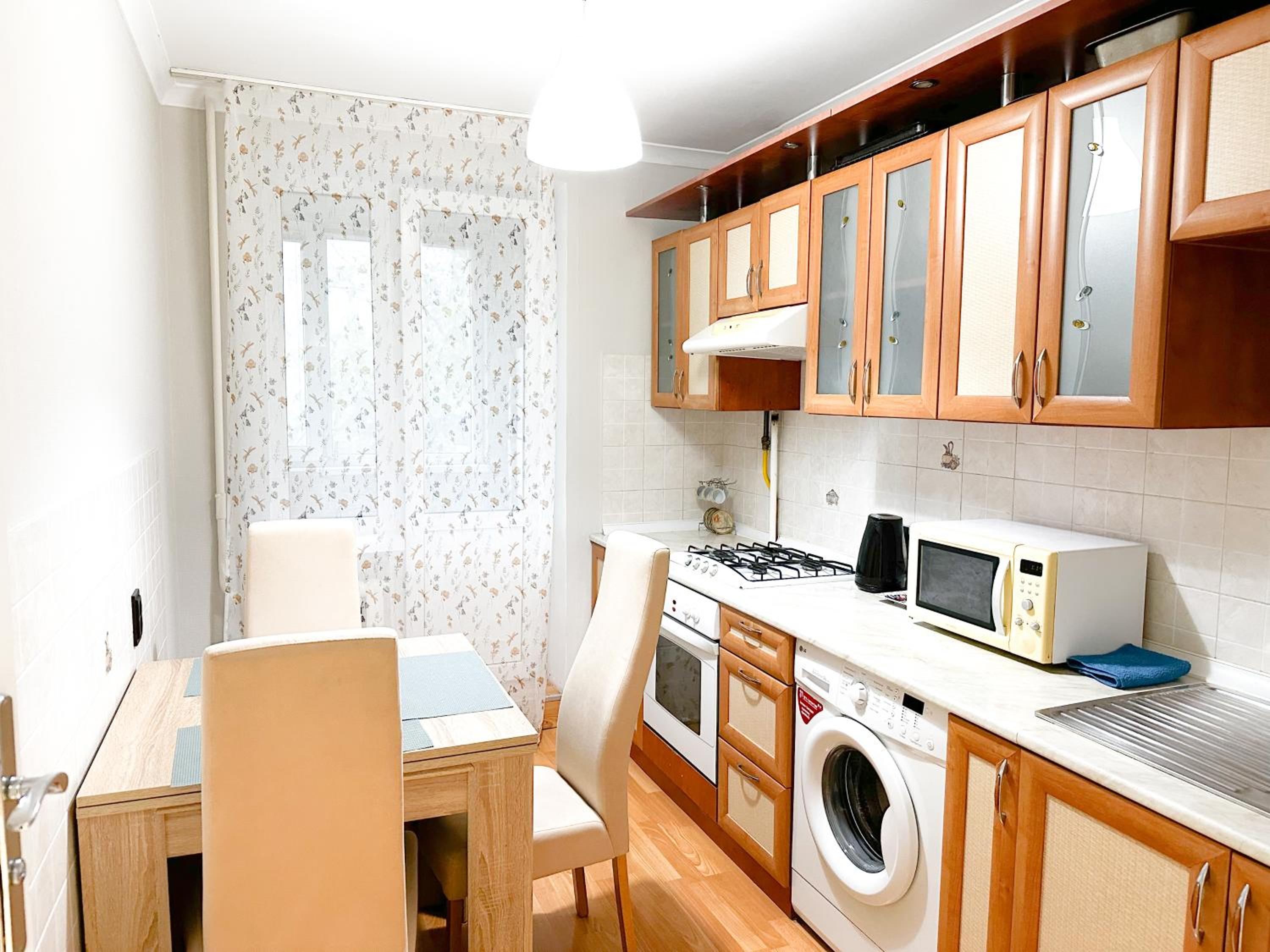 Central Apartment Pietonala view 3