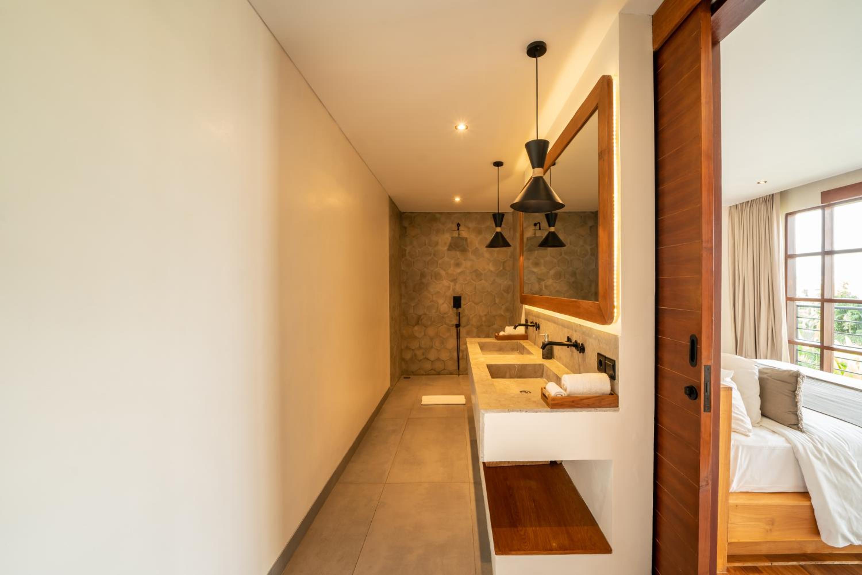 Photo 40