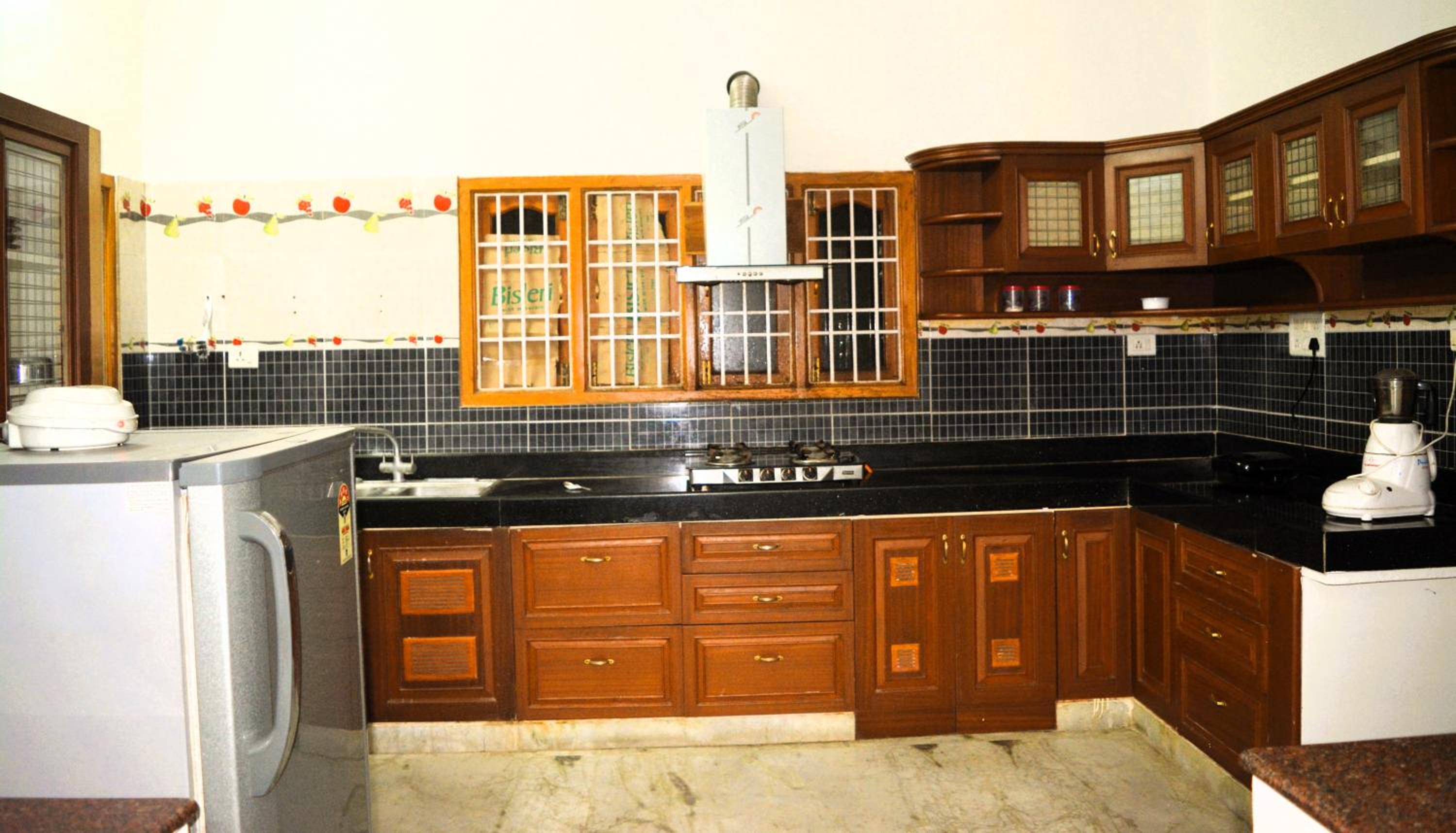 Golden Gate Serviced Apartment