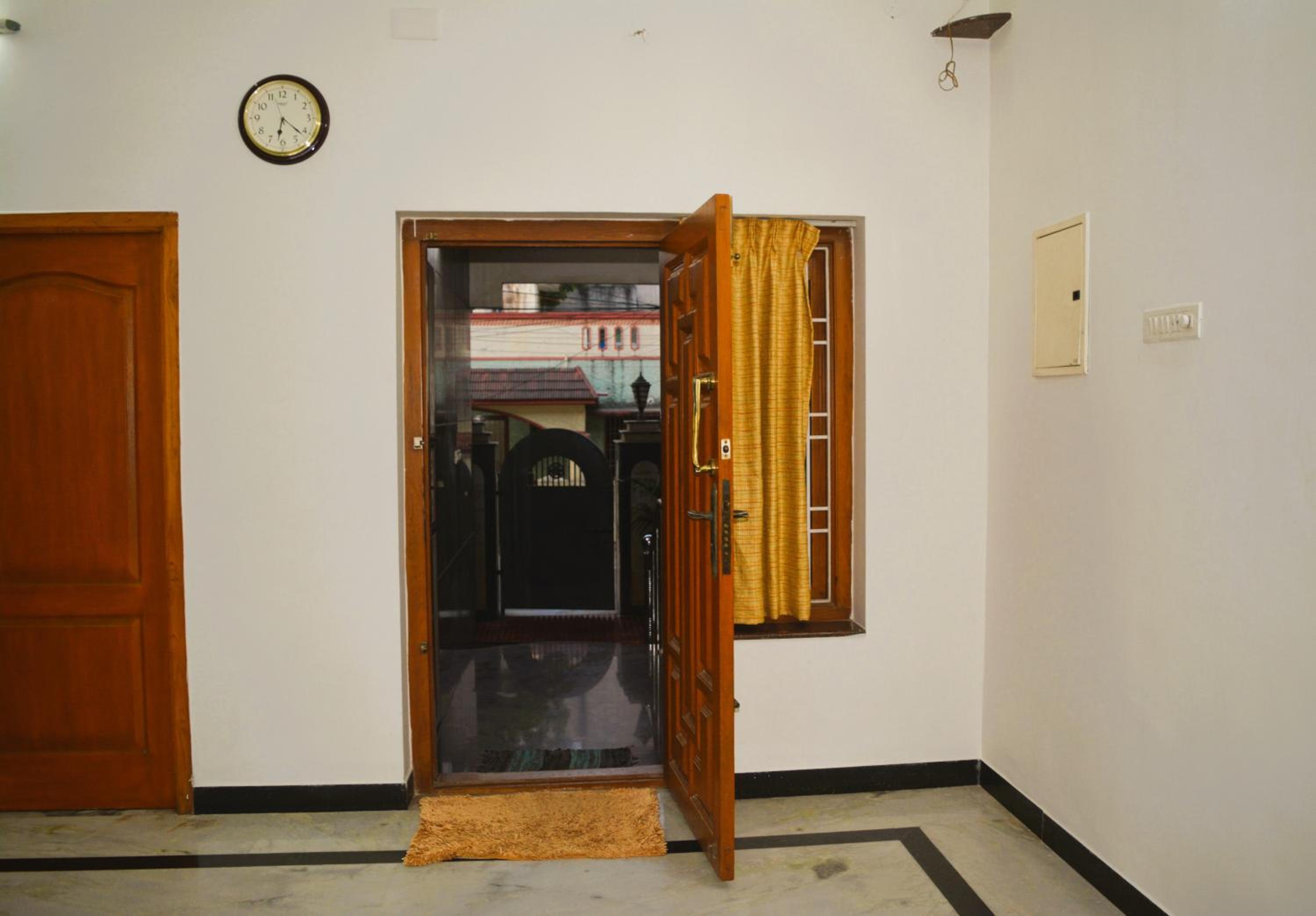 Golden Gate Serviced Apartment