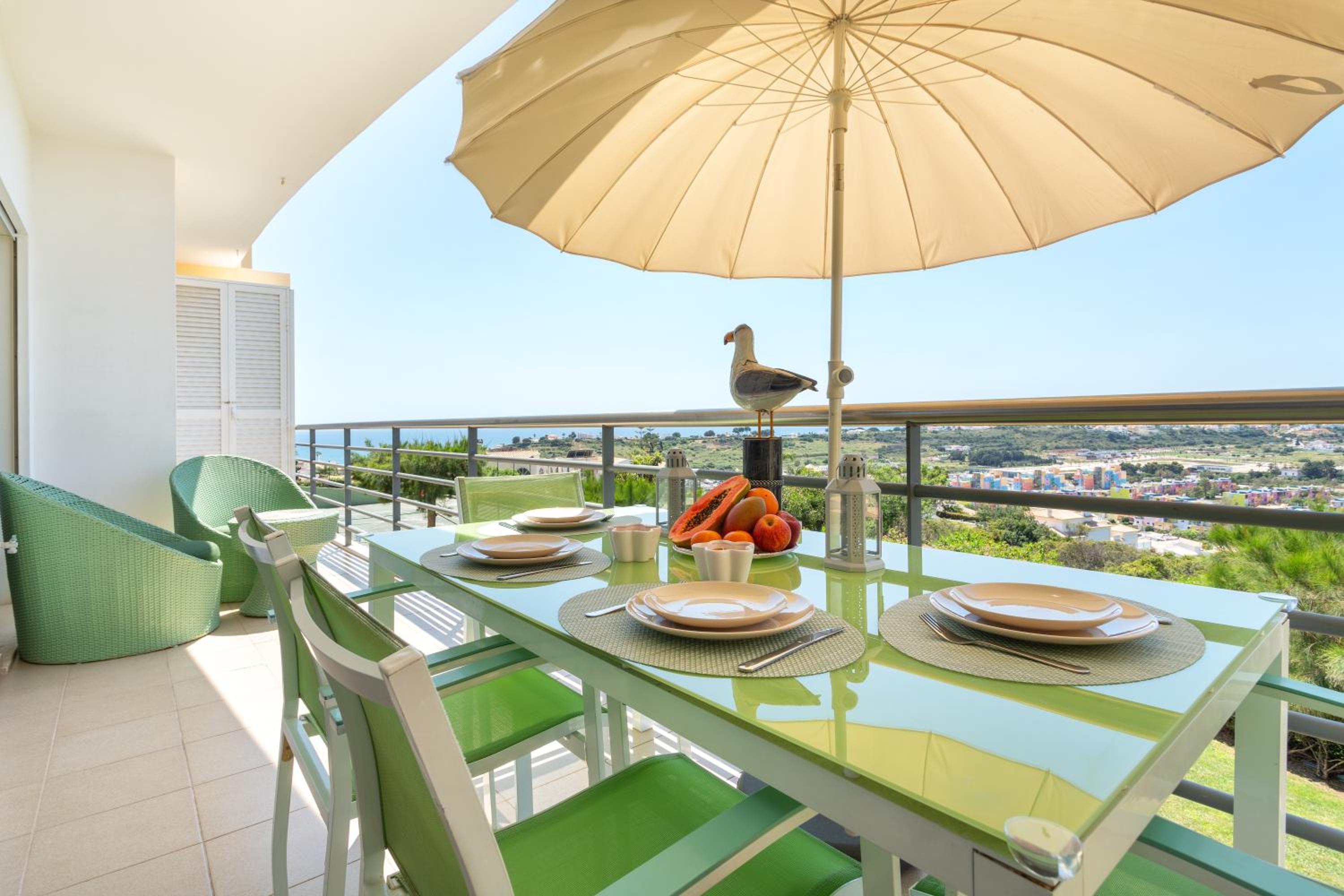 Apartment with comfortable Terrace, 2 Swimming pools & Tennis court view 2