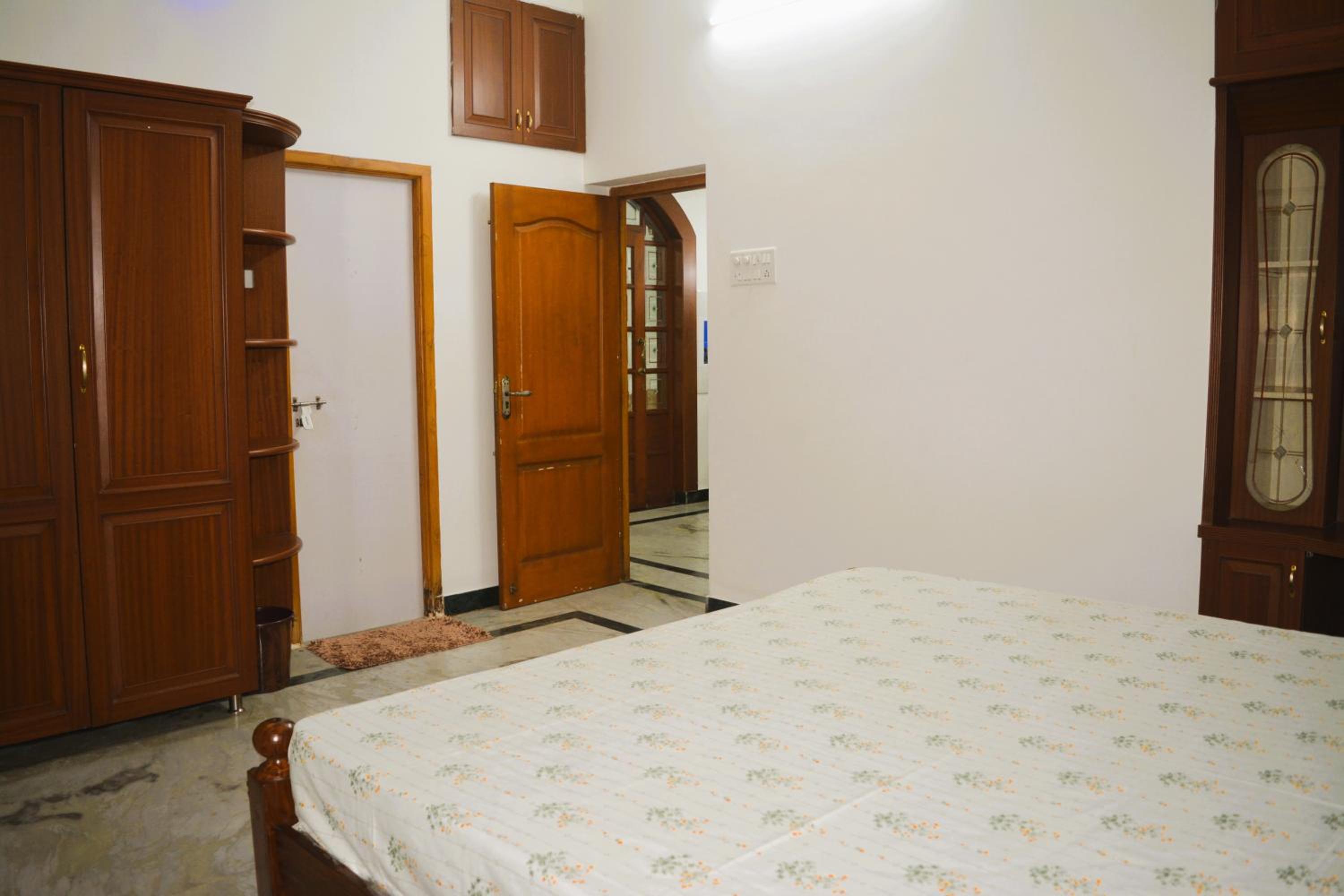 Golden Gate Serviced Apartment