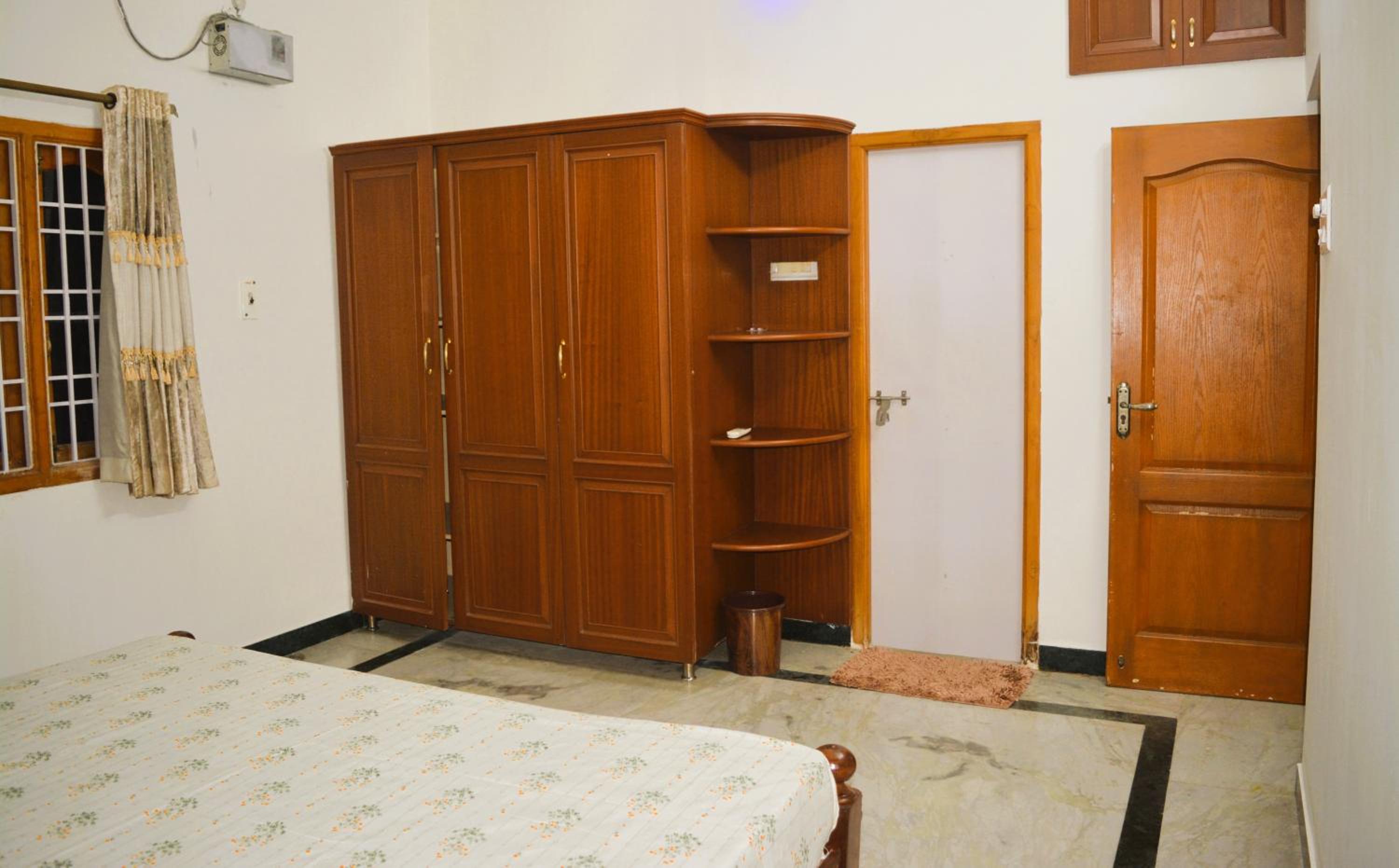 Golden Gate Serviced Apartment