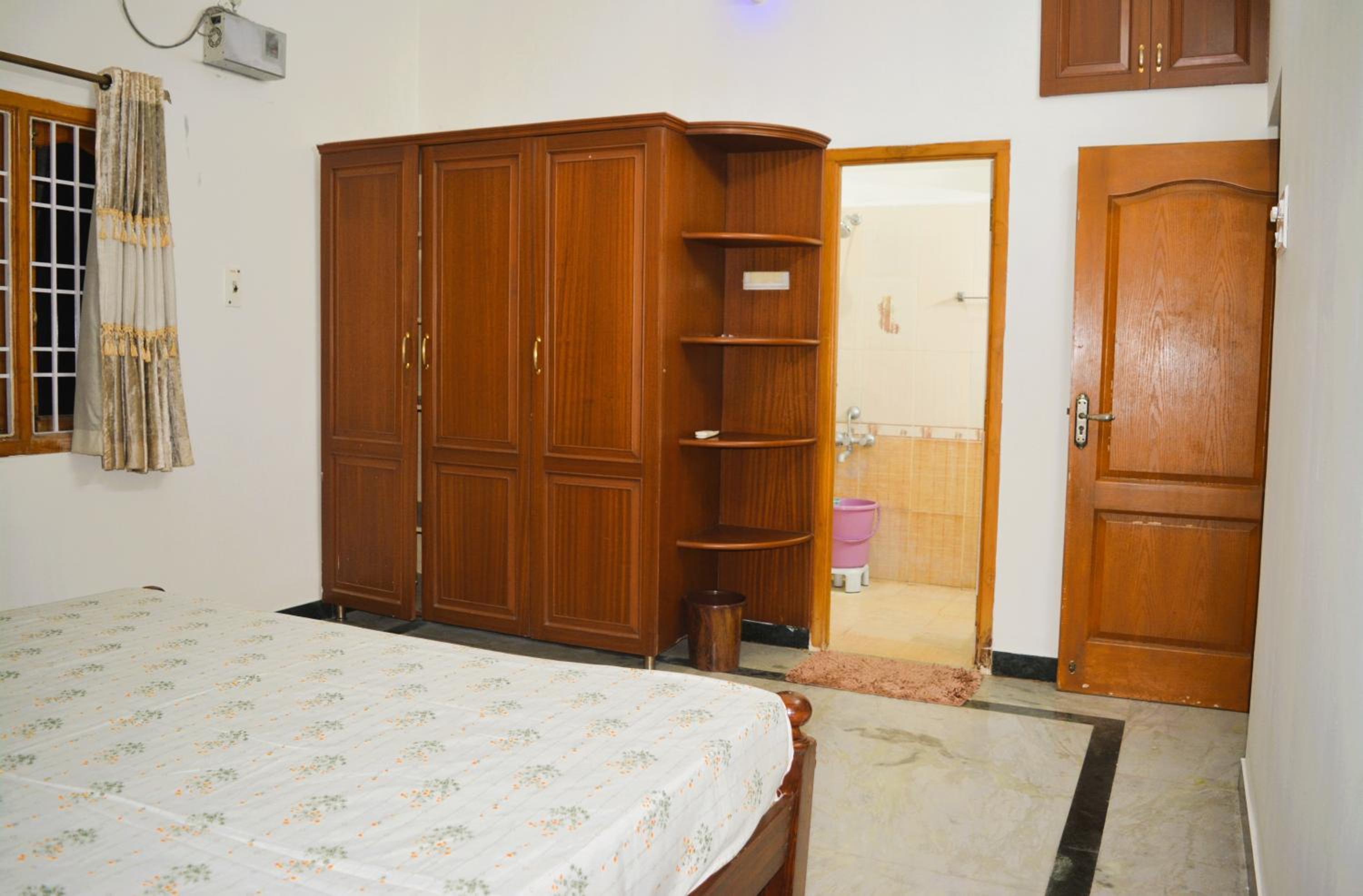 Golden Gate Serviced Apartment