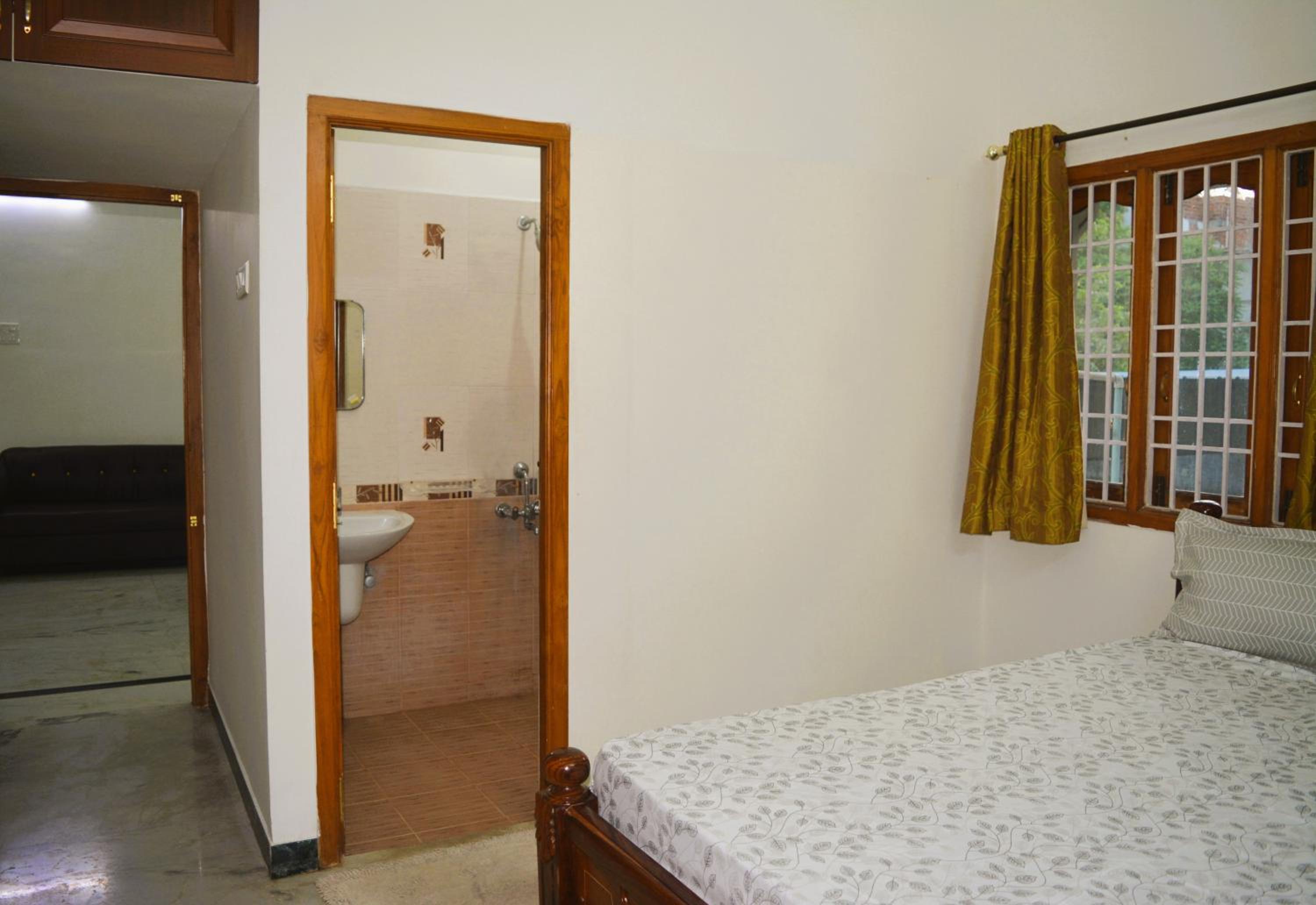 Golden Gate Serviced Apartment