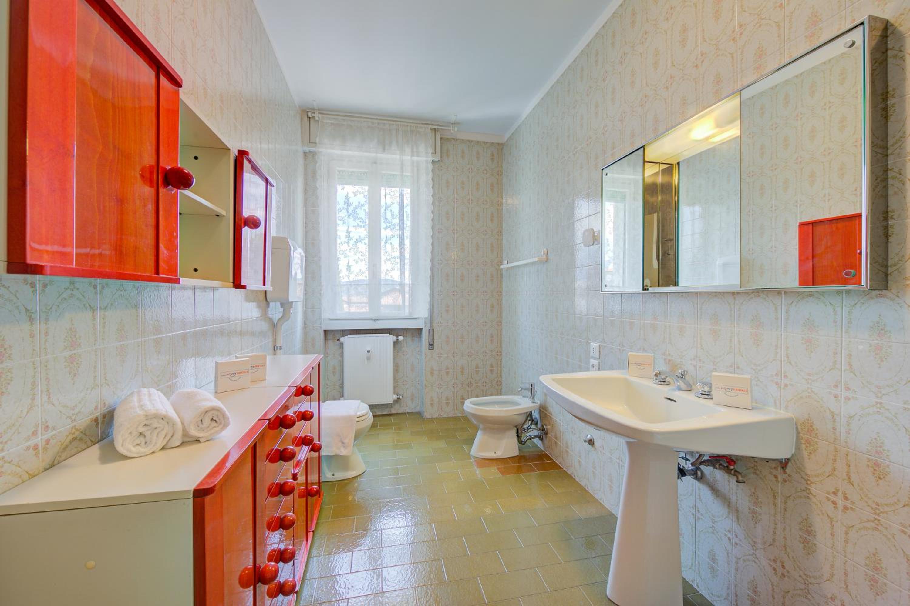Margherita near lake - Family Friendly - Happy Rentals