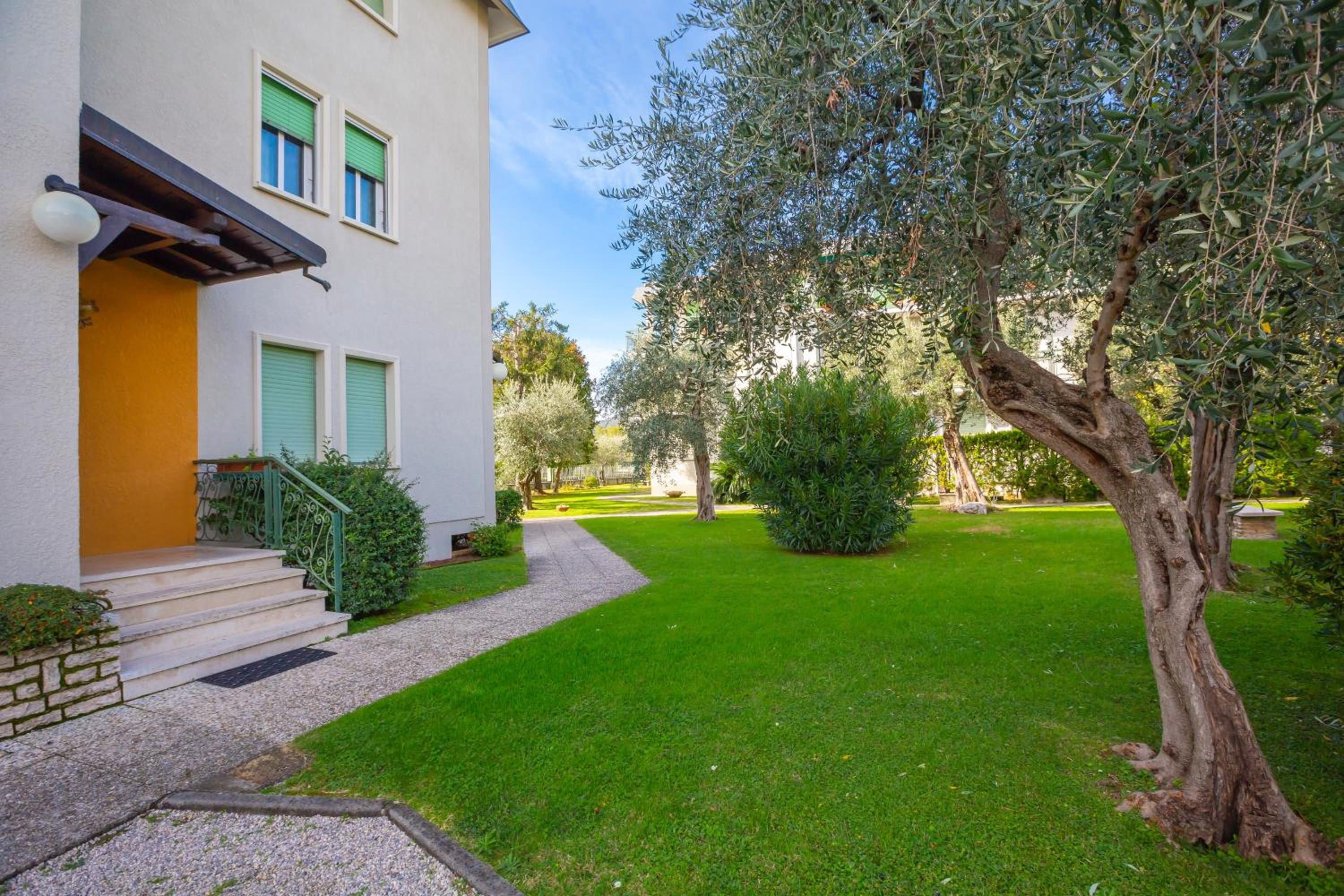 Margherita near lake - Family Friendly - Happy Rentals