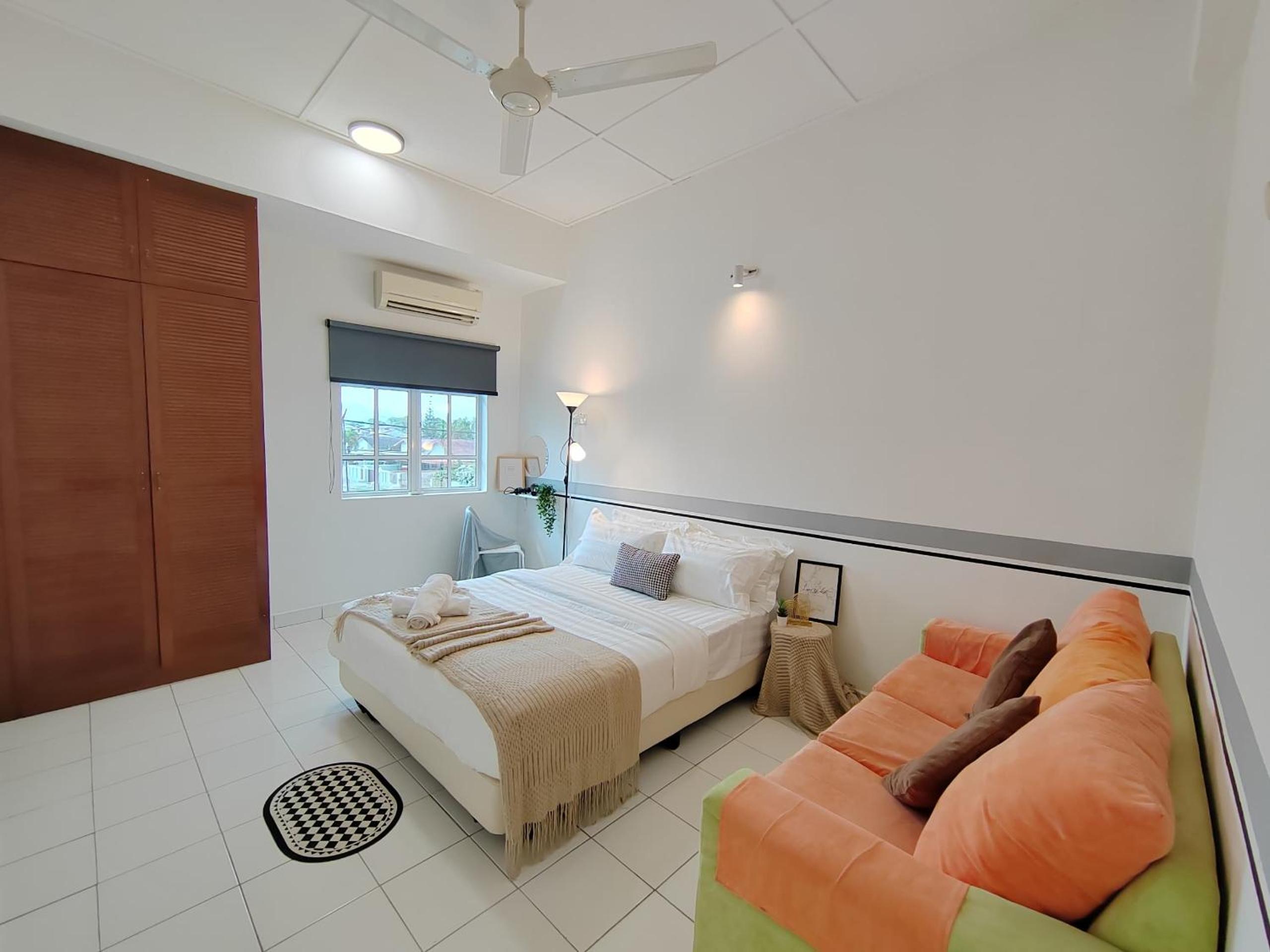 Sunway Tambun Salesman Stay 5 Bedroom 10pax by IWH photo 3