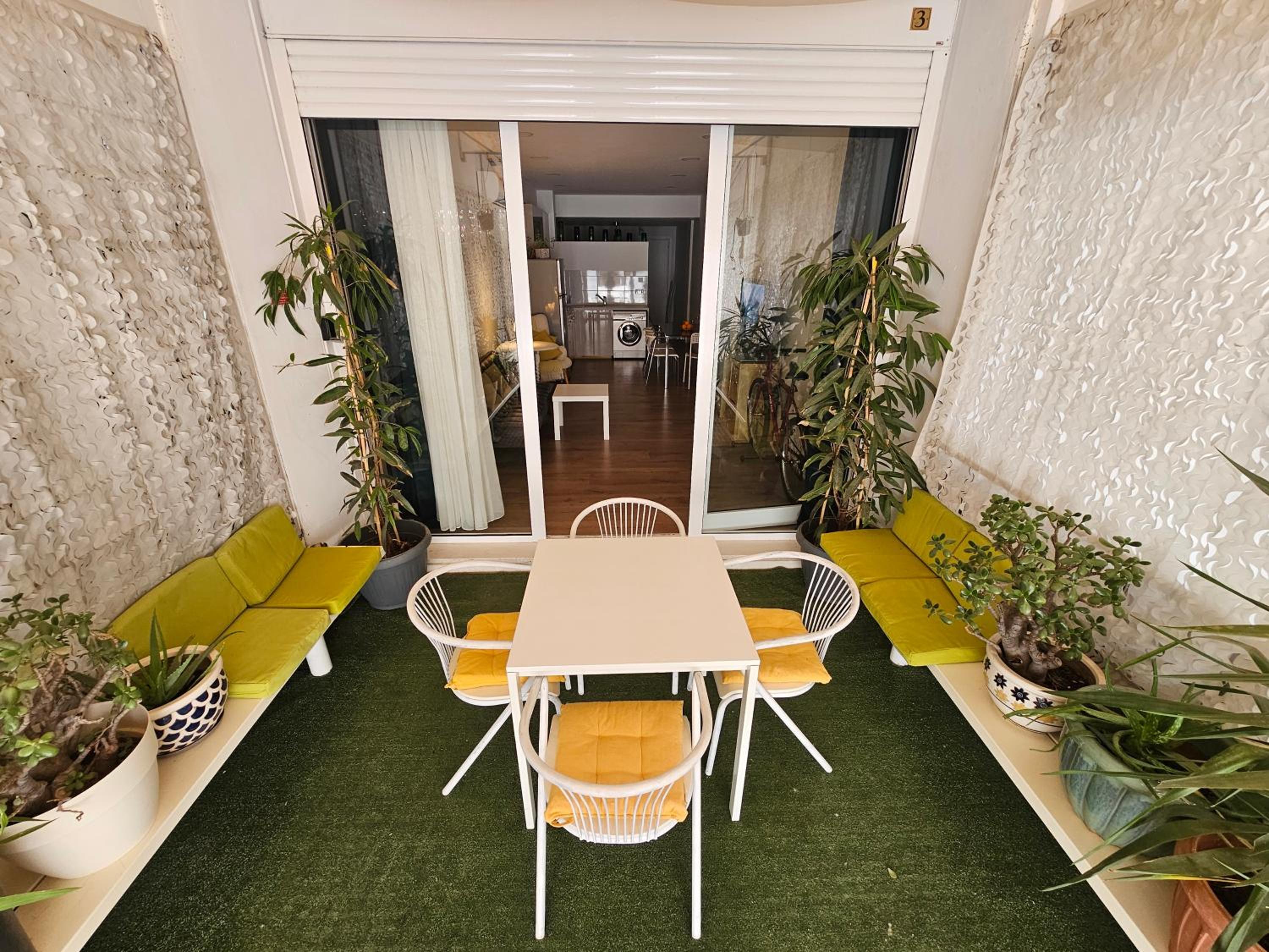 Unique Sea & City Lifestyle Studio