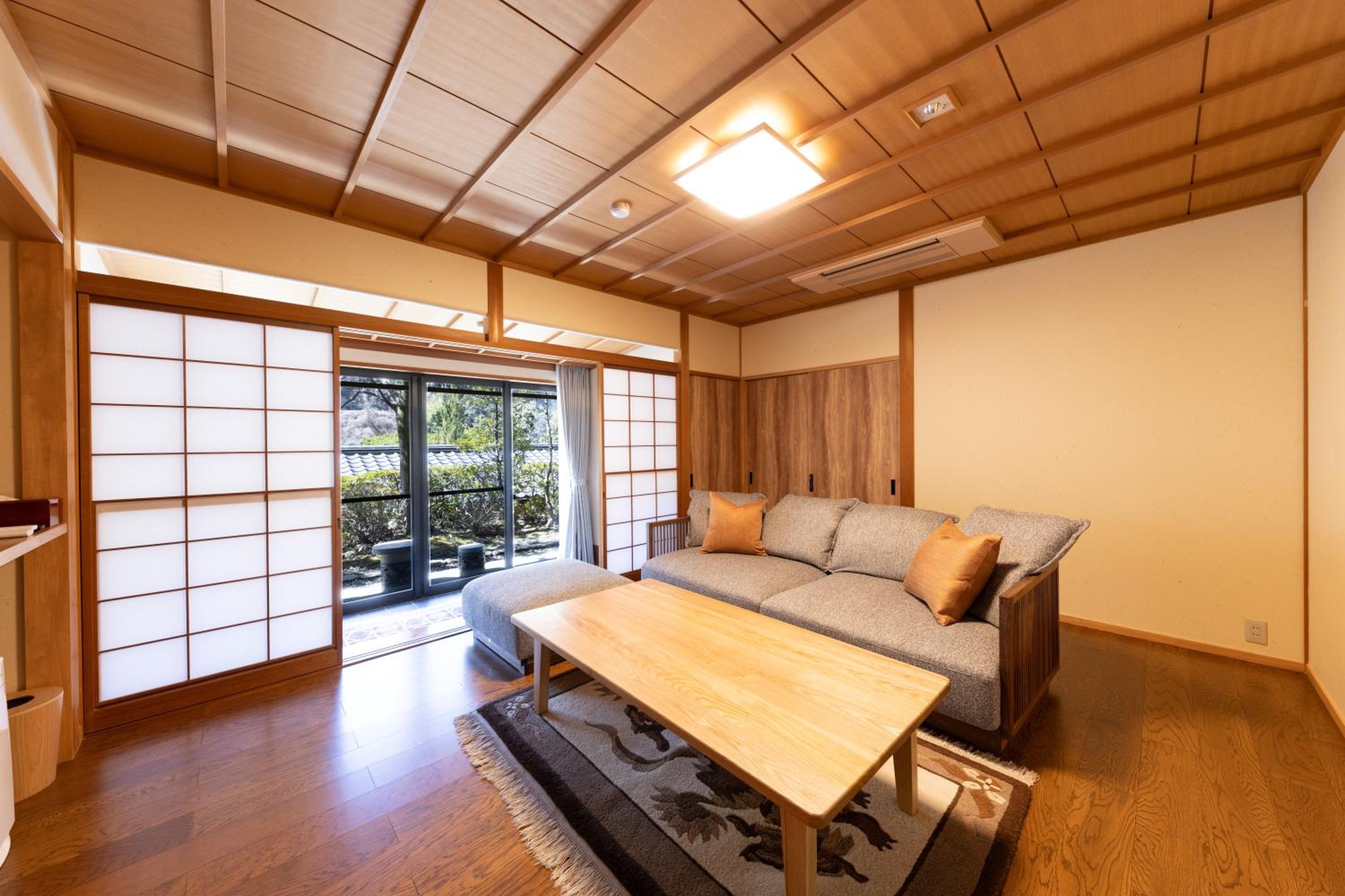 Kawakamiya Kasuitei