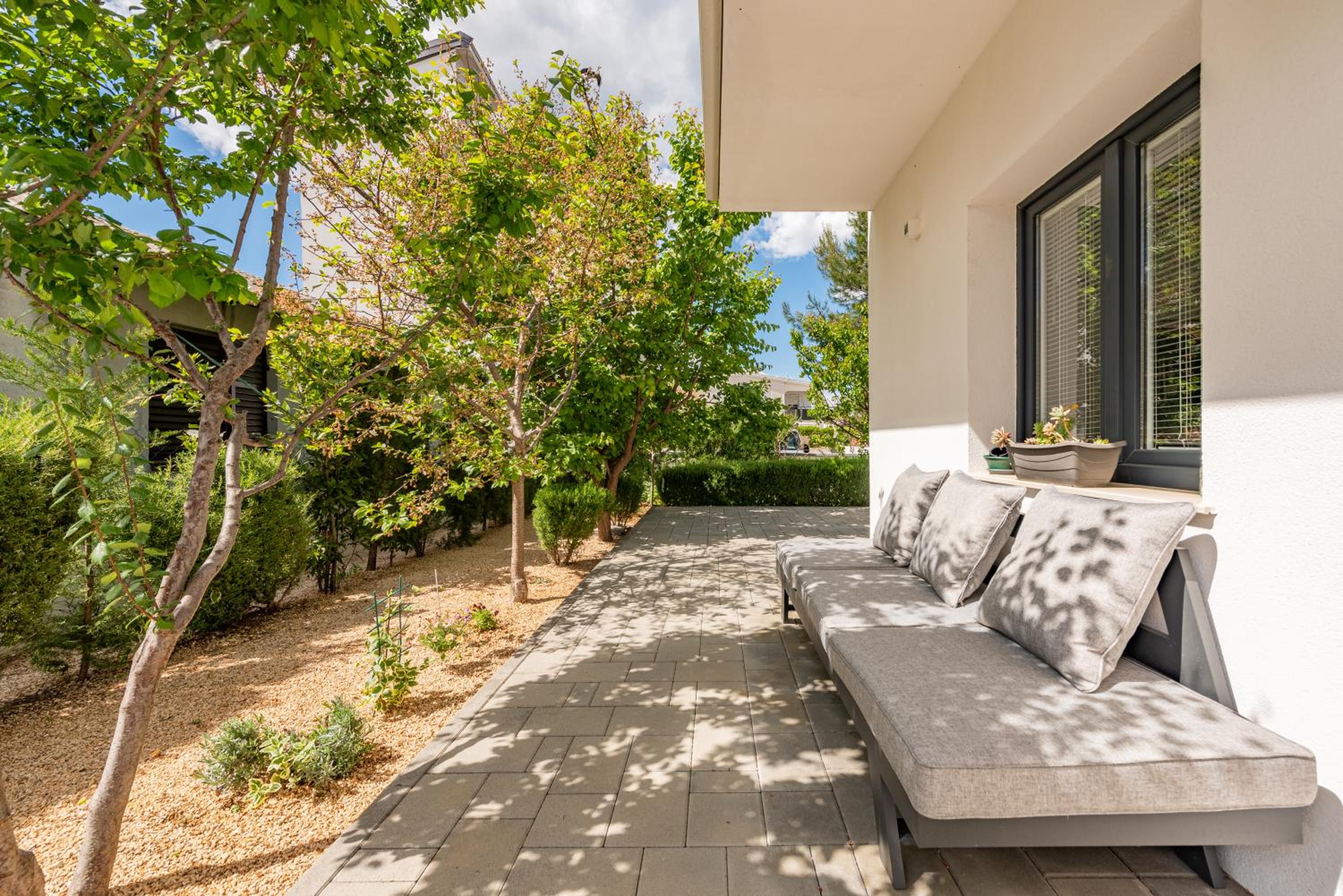 Bungalow-Vir-Zitna