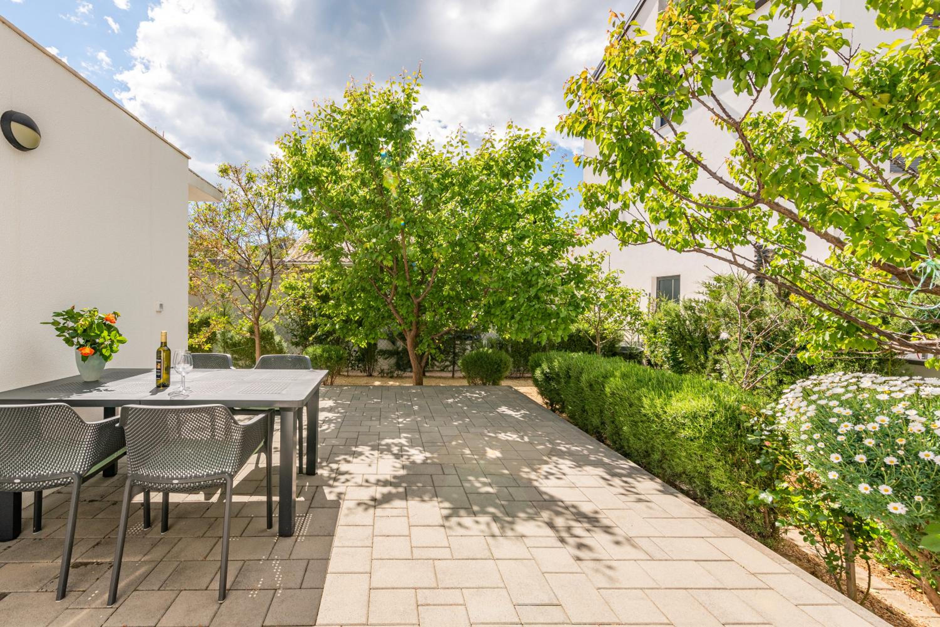 Bungalow-Vir-Zitna