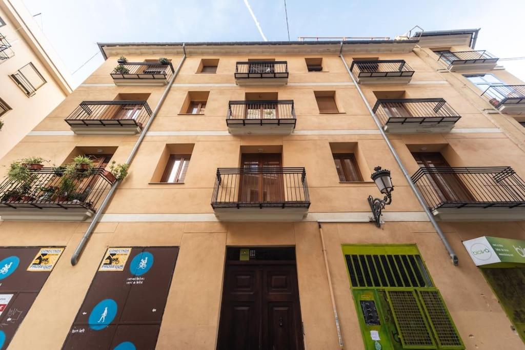 Attic Ciutat Vella/wifi/city center