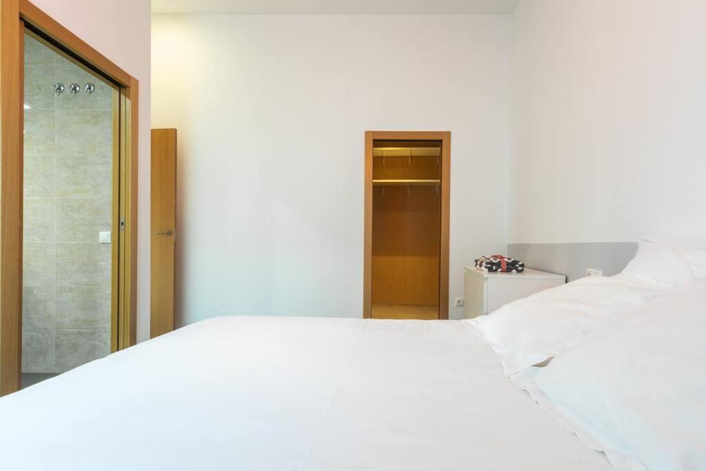 Attic Ciutat Vella/wifi/city center
