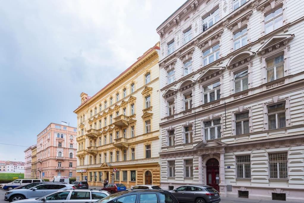 Tyrsova Apartment