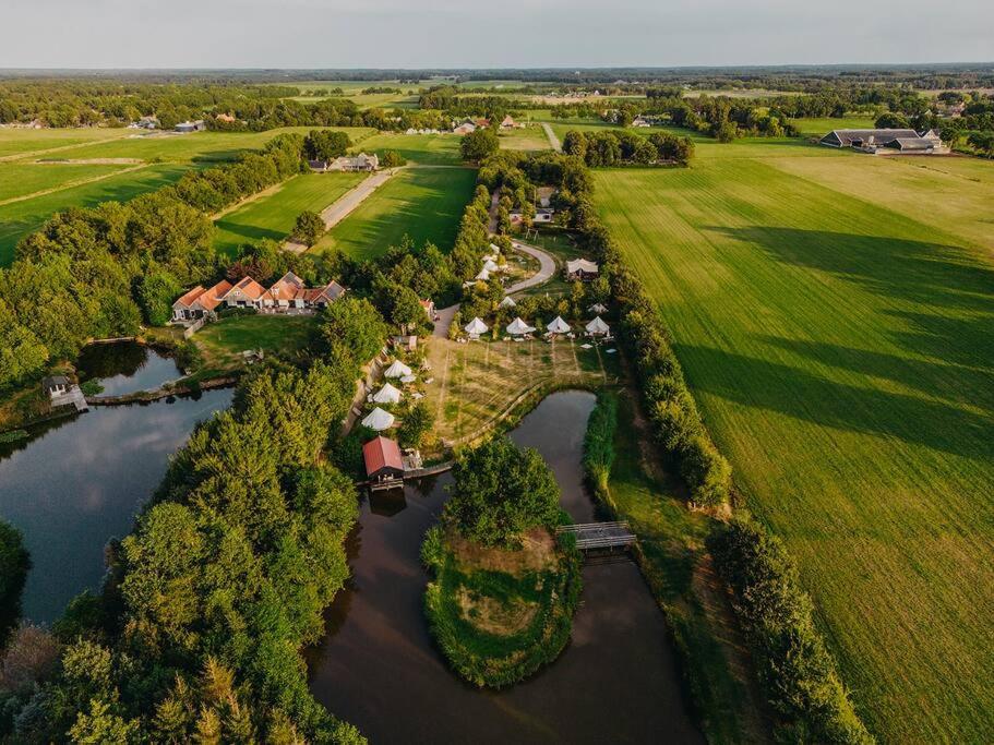 Knus Natuurhuisje met Hottub - Ontspannen in de natuur view 4