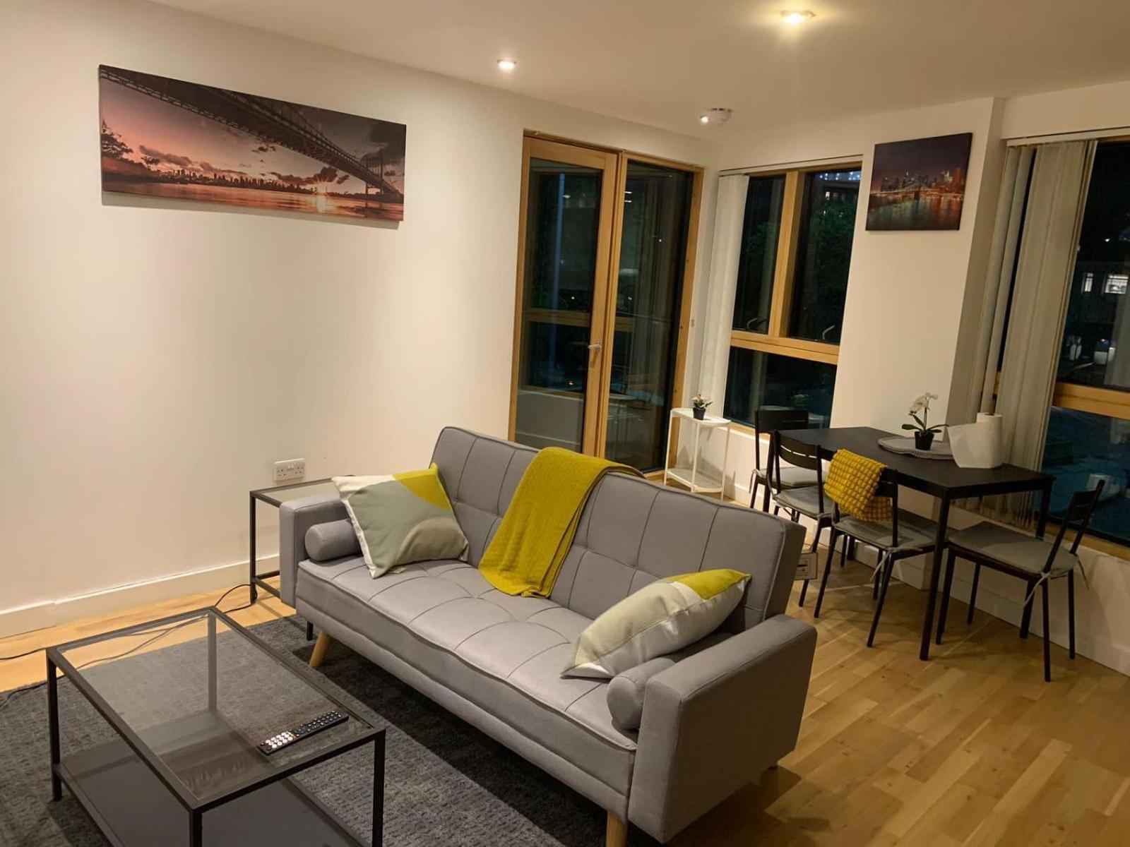 Luxury Flat Town Centre view 2
