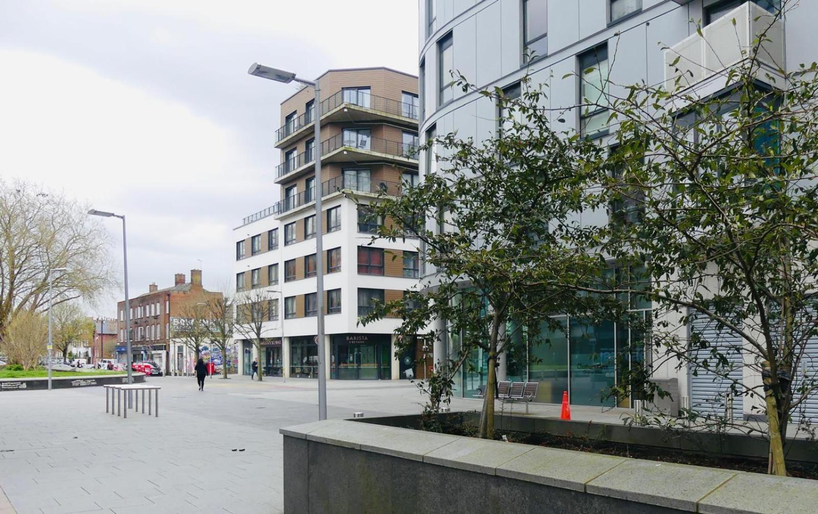 Luxury Flat Town Centre view 3