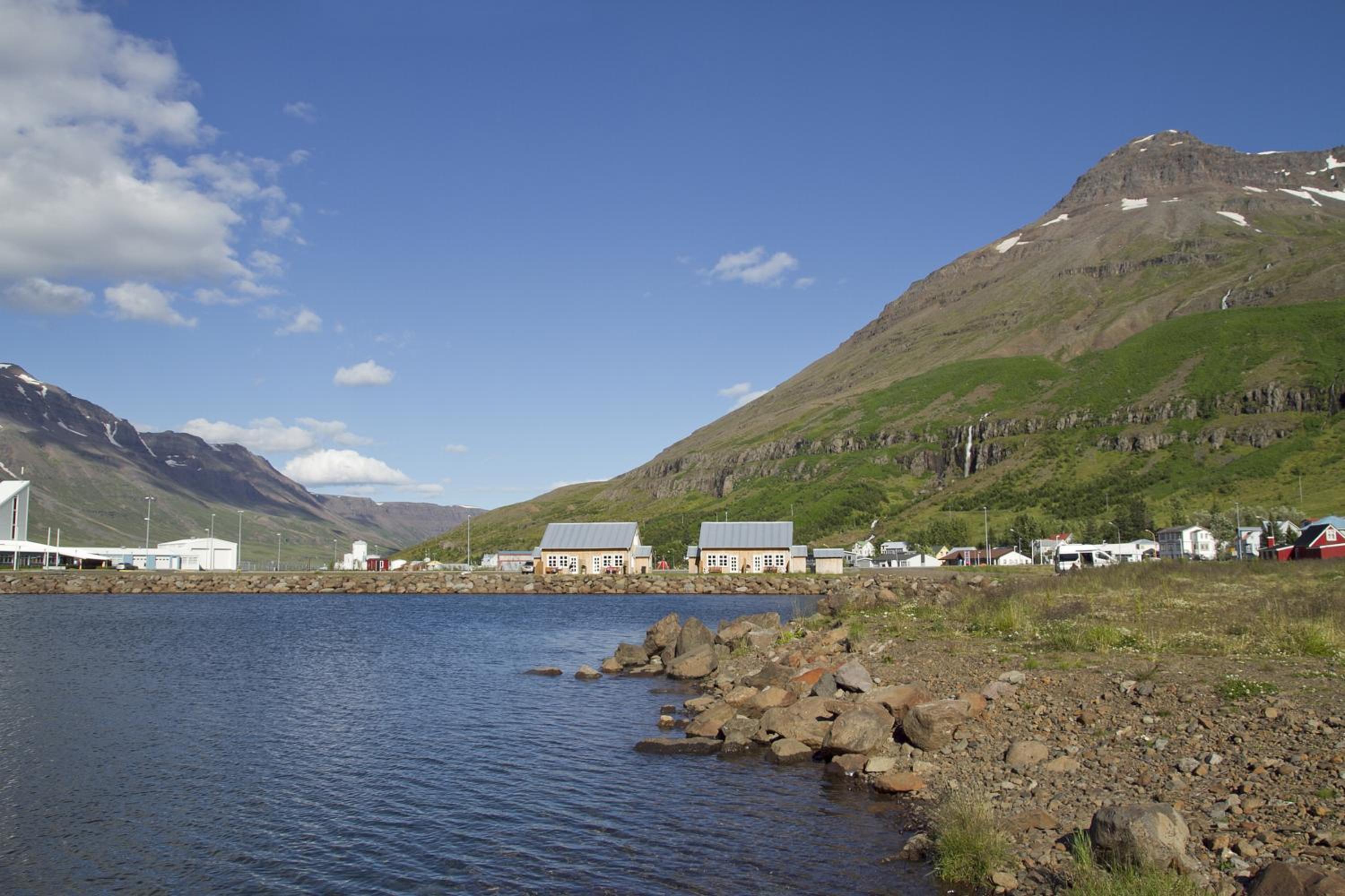 Lónsleira Apartments