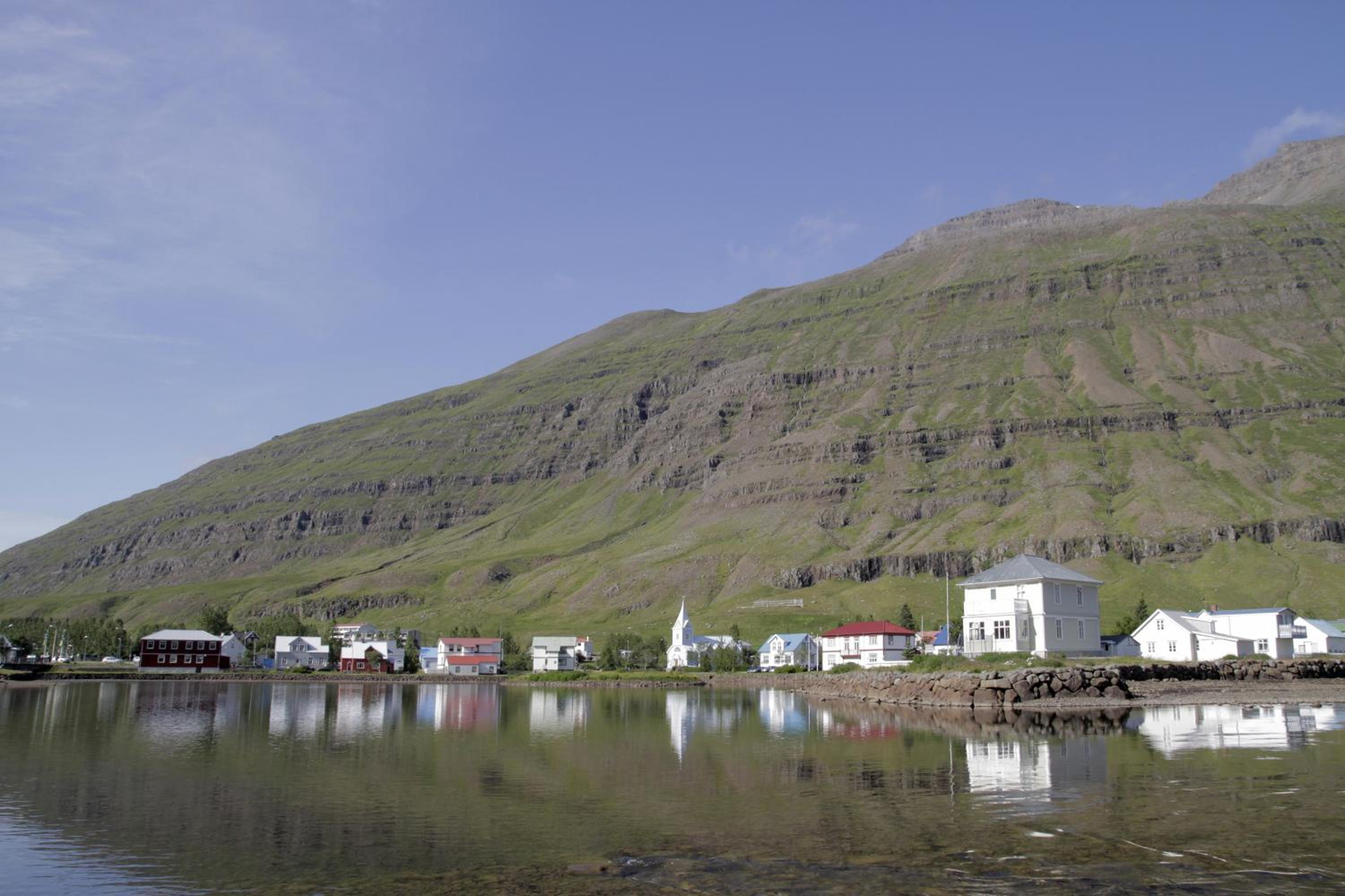 Lónsleira Apartments
